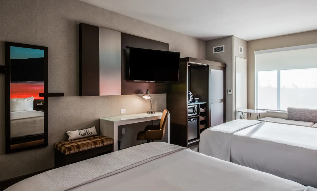 Double Two Queen Beds Non Smoking