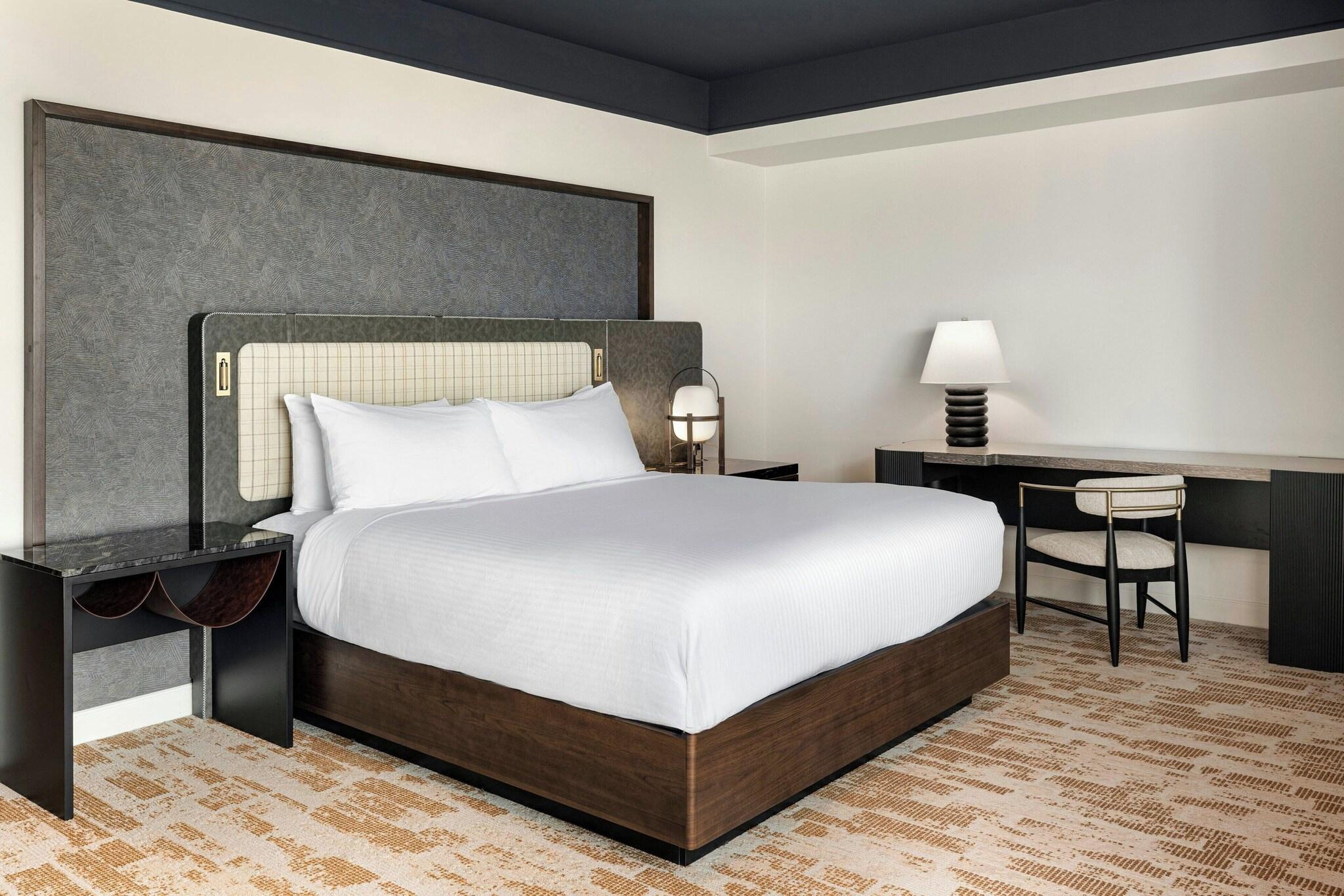 Suite King Bed One Bedroom 