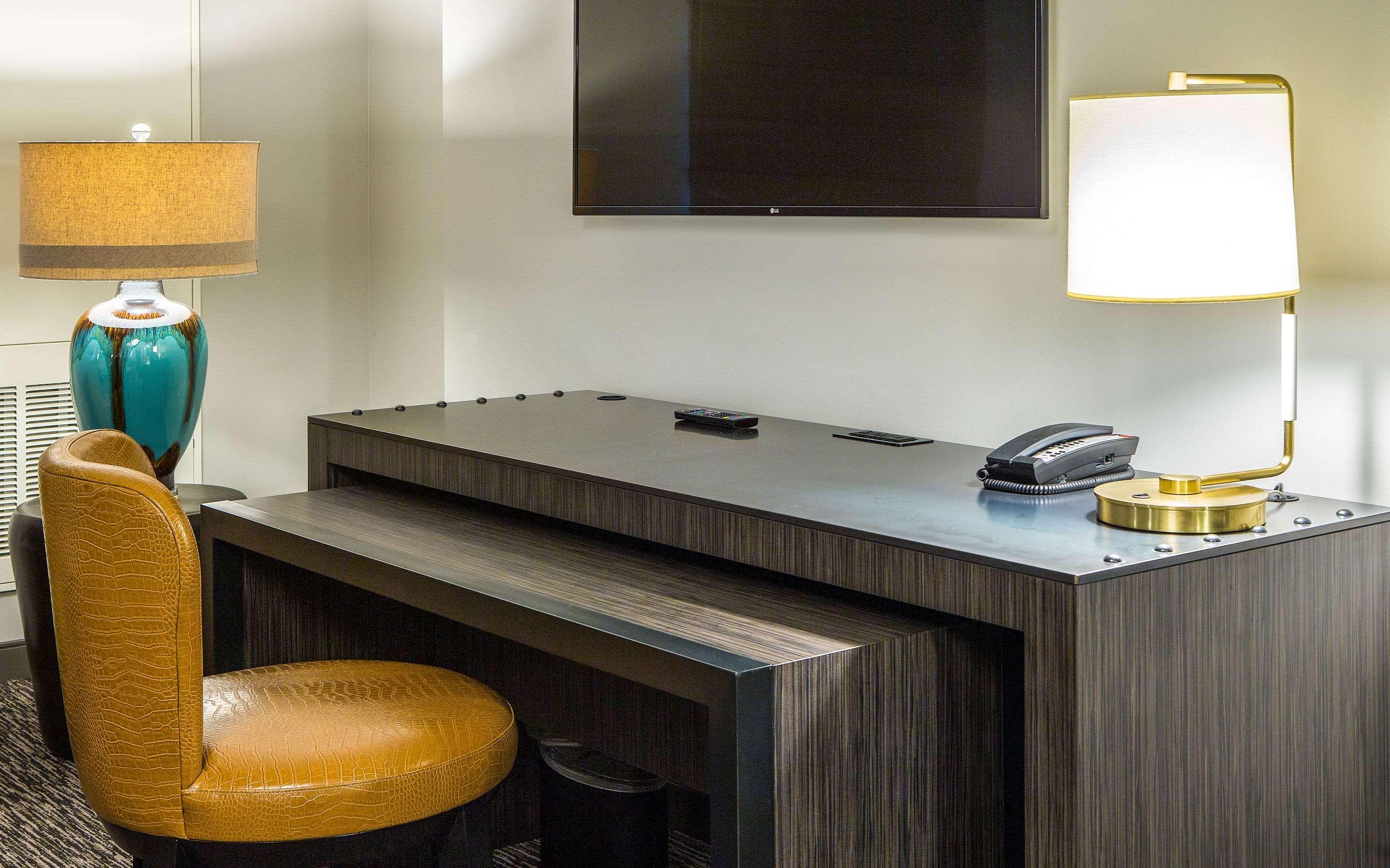 Suite King Bed Non Smoking