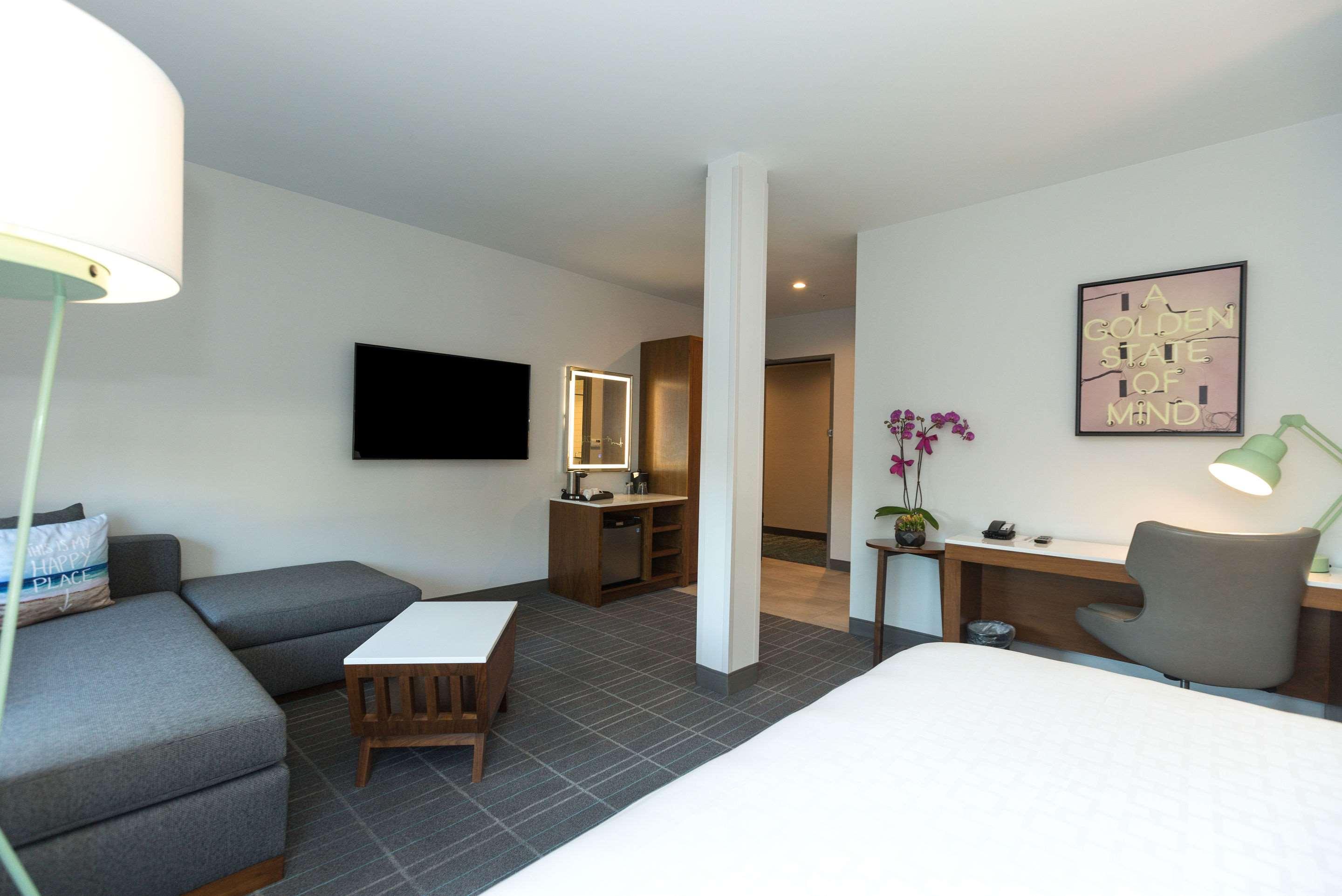 Suite King Bed Non Smoking