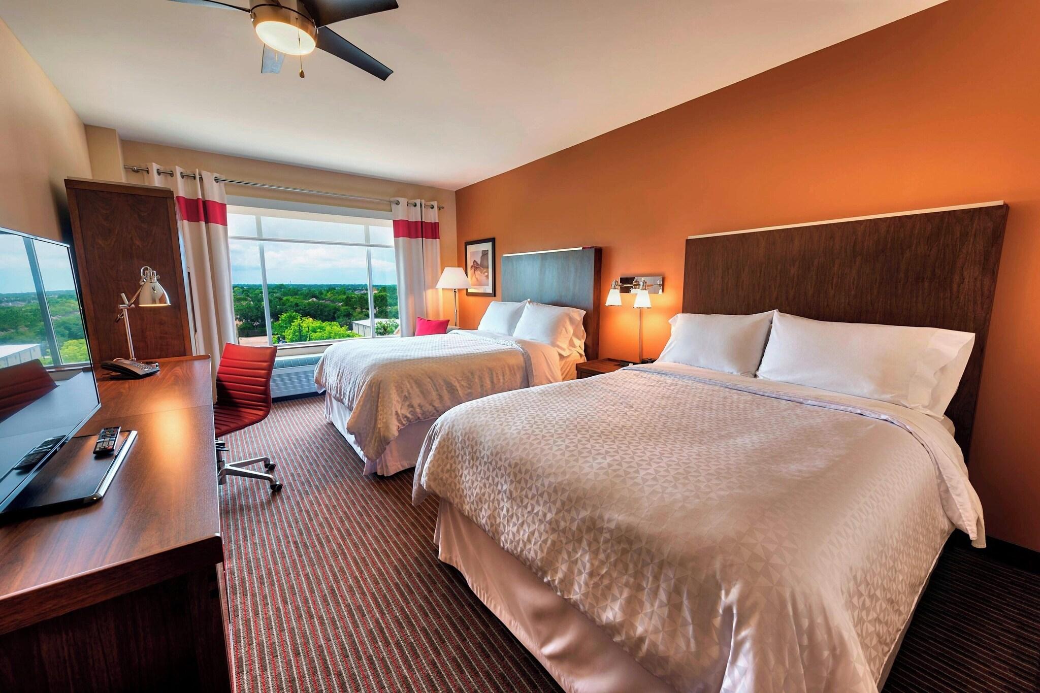 Double Accessible-two Queen Beds