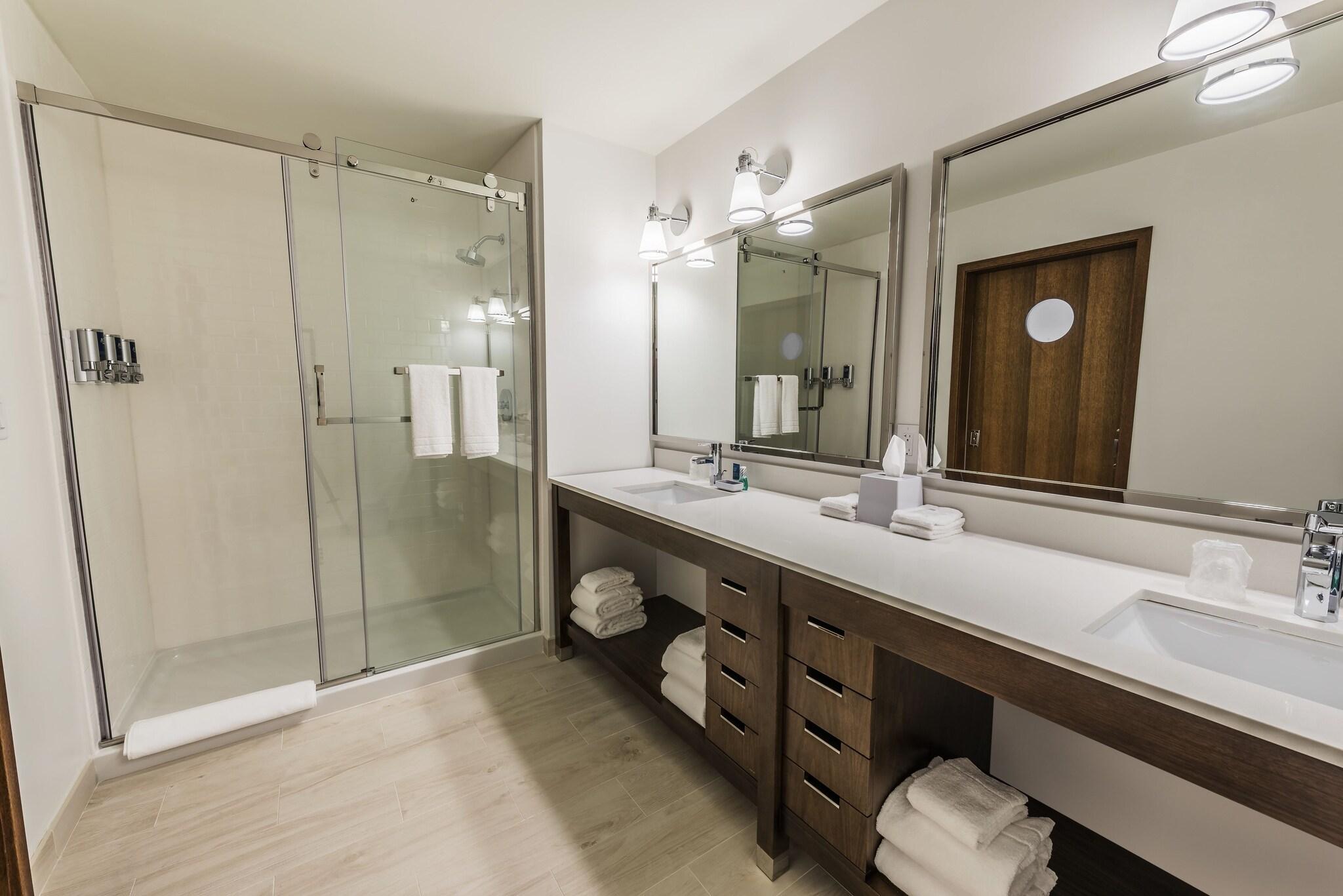 Double Accessible-two Queen Beds