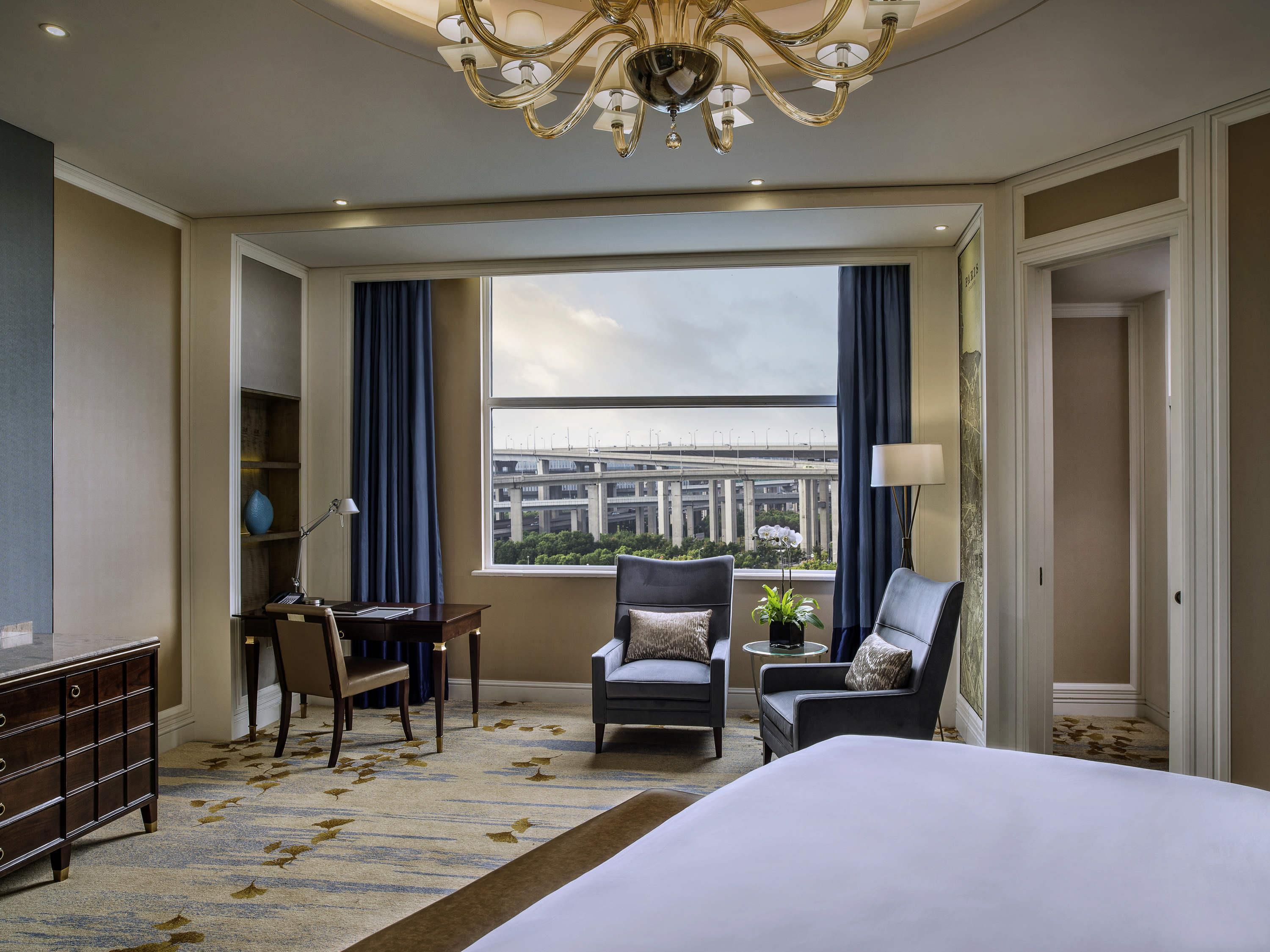 Junior Suite King Size Bed