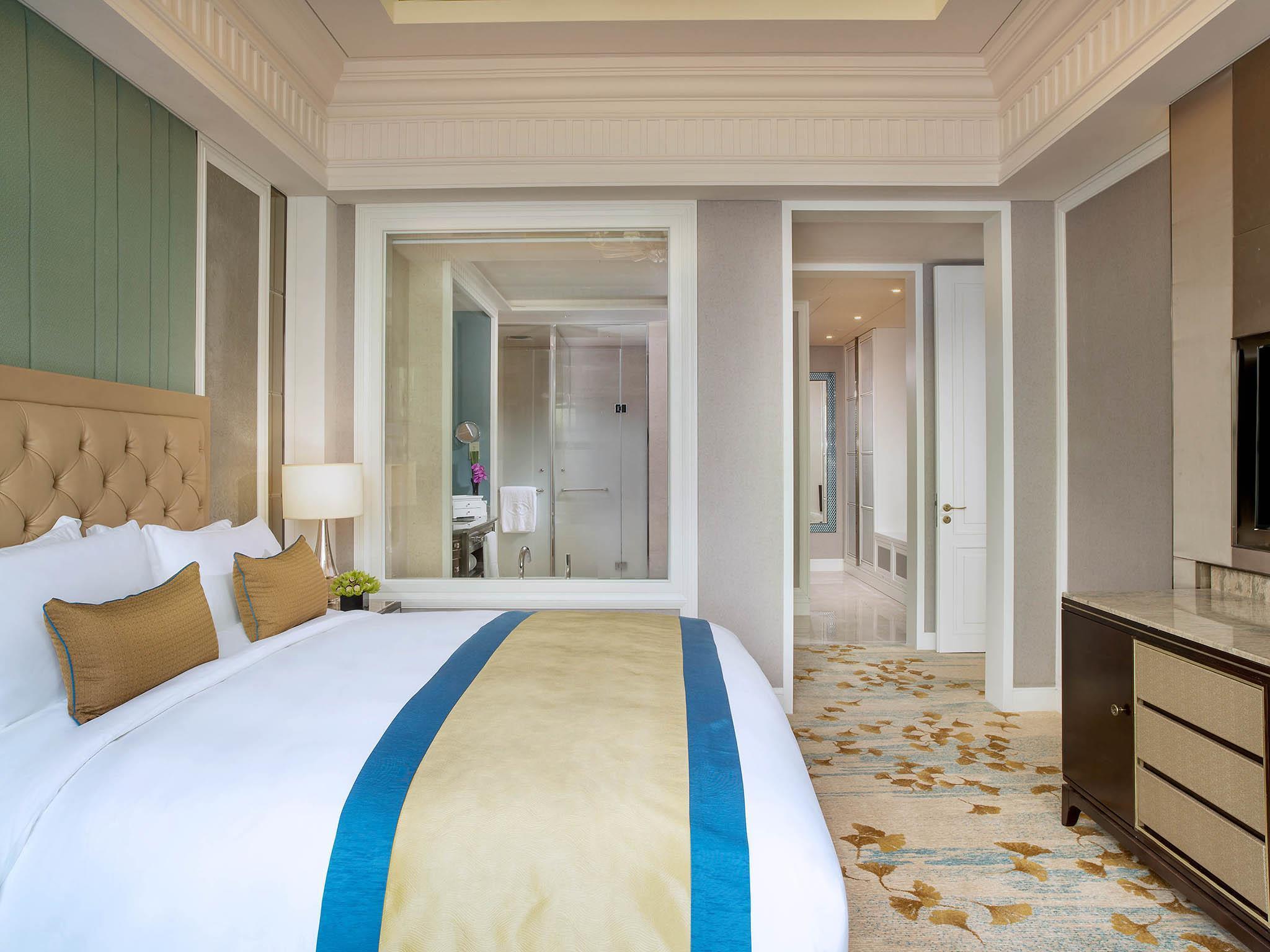 Double Club Superior