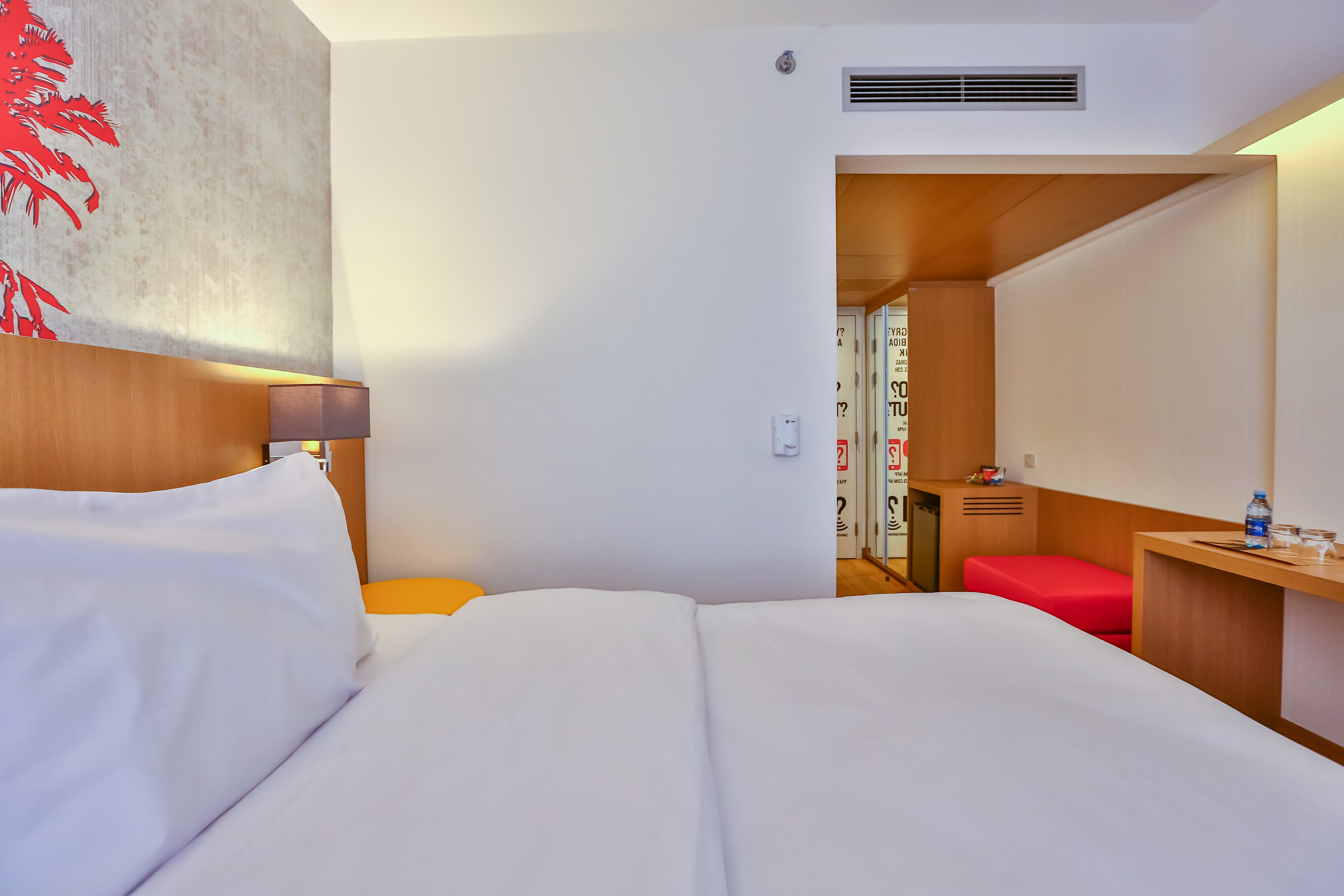 Studio King Size Bed