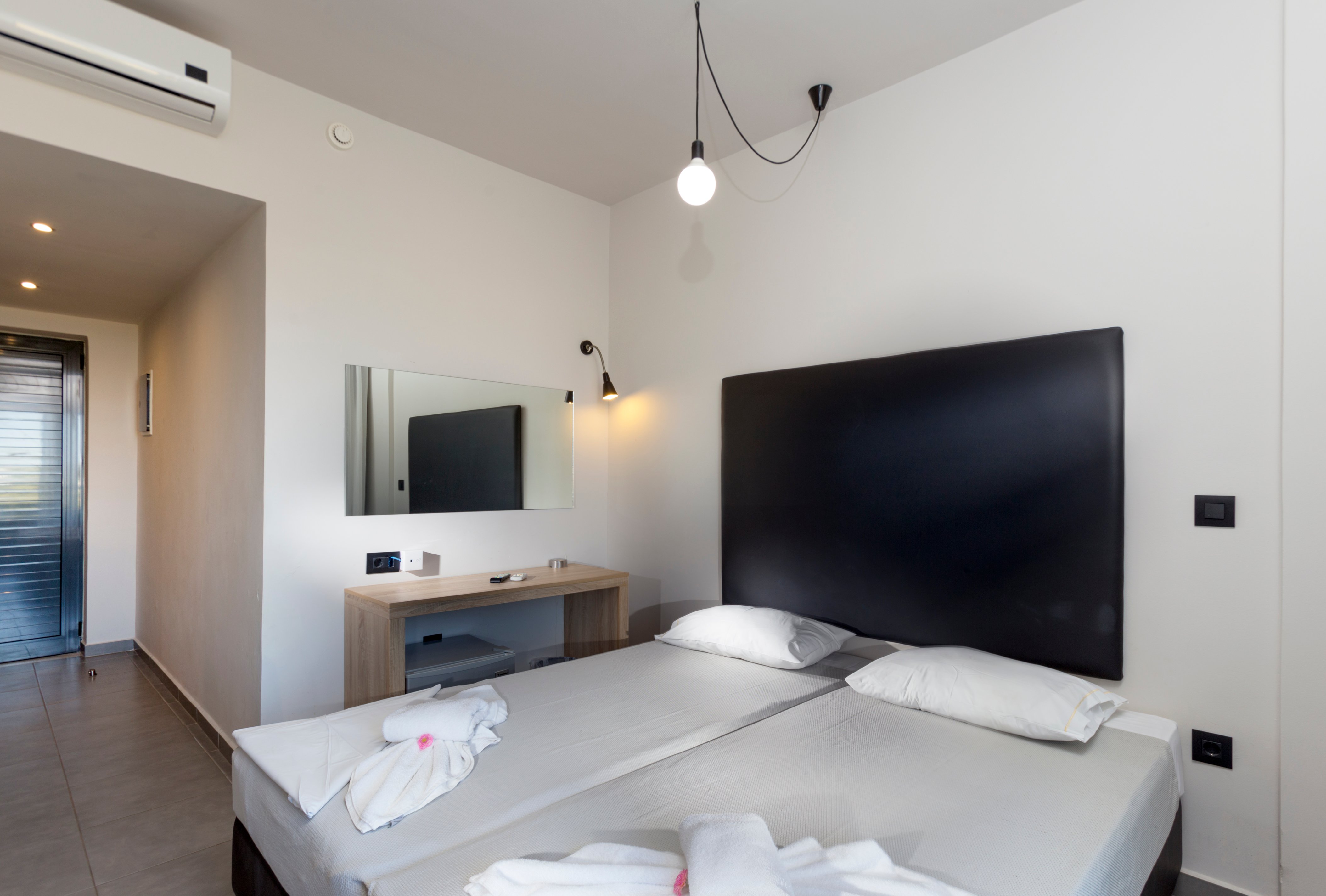 Double or Twin Standard