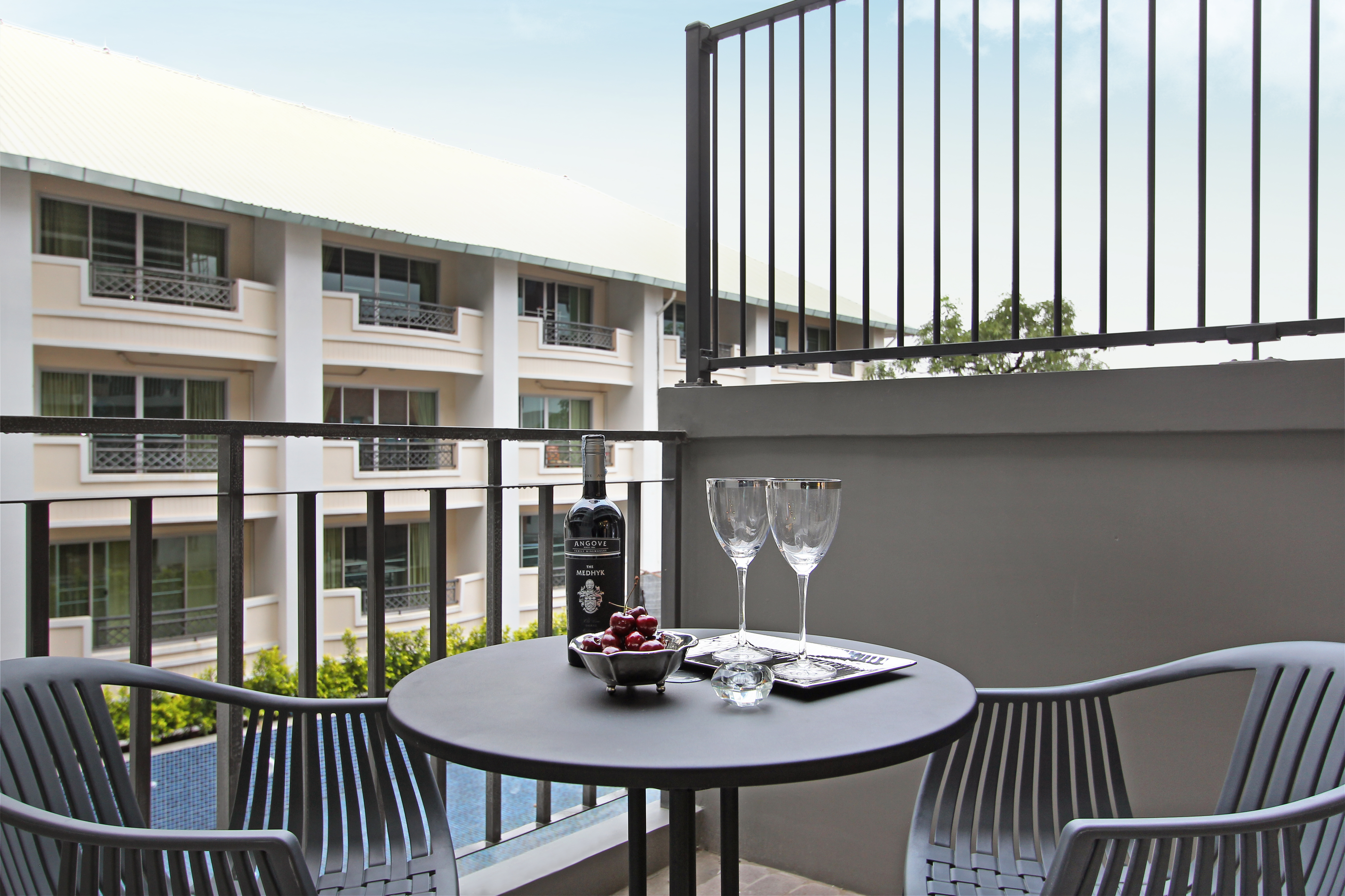 Double or Twin Deluxe Pool View