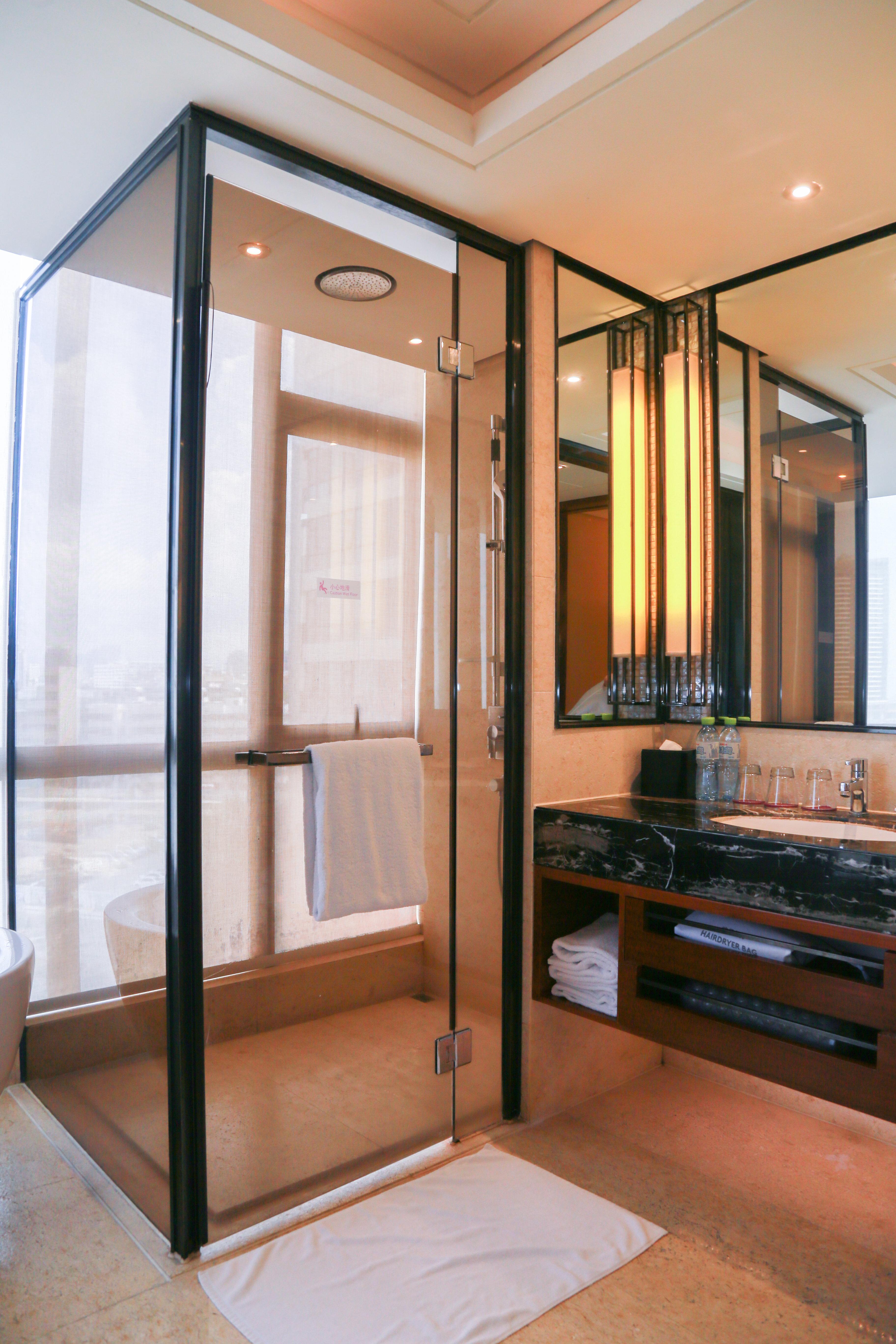 Double Premium with Views