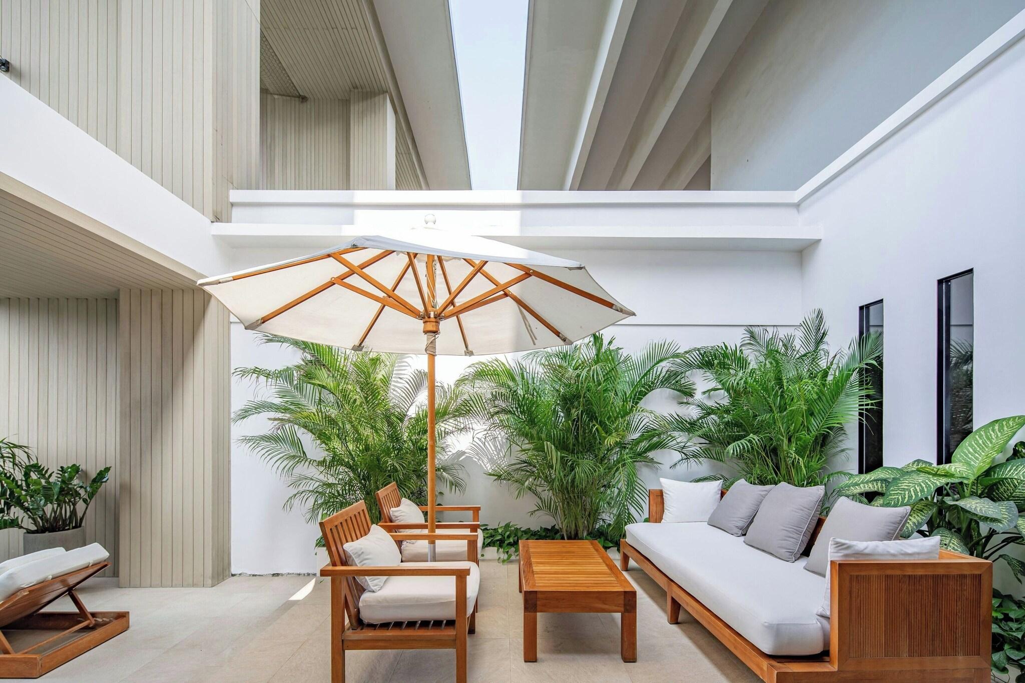 Suite Queen Bed Two Bedrooms