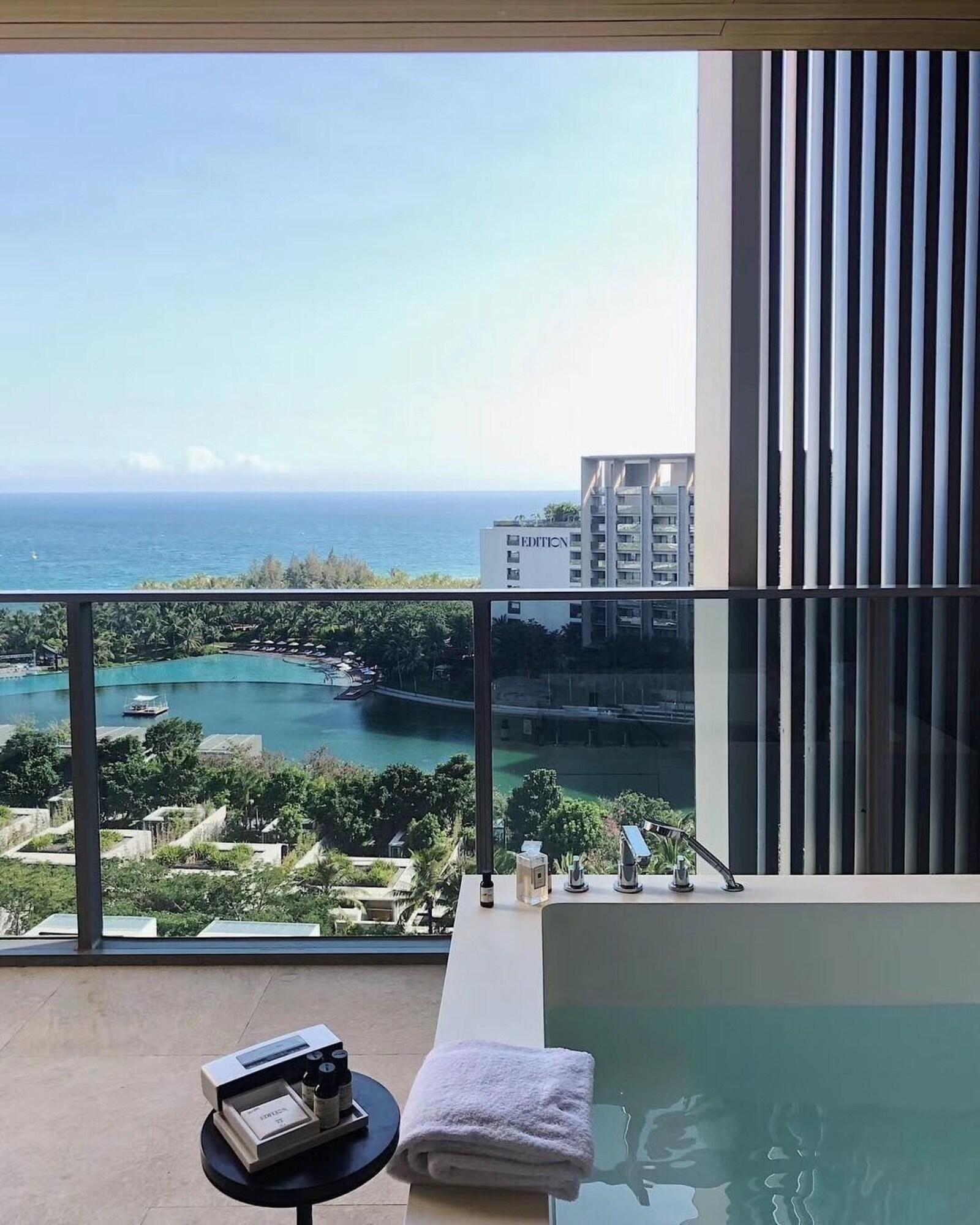 Studio Ocean View King Bed