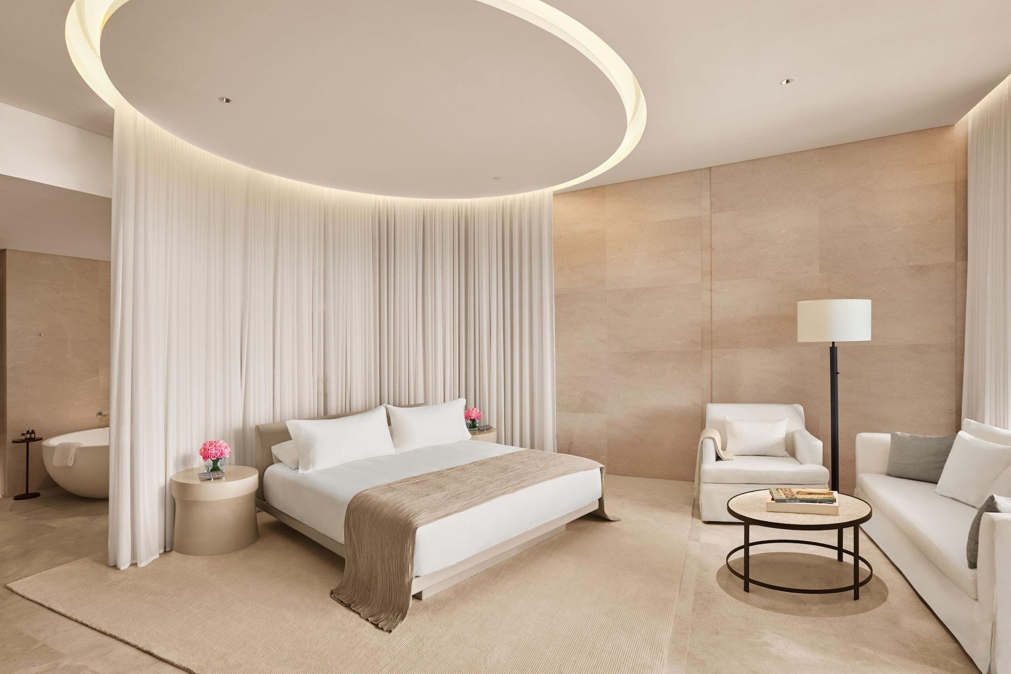 Studio Ocean View King Bed