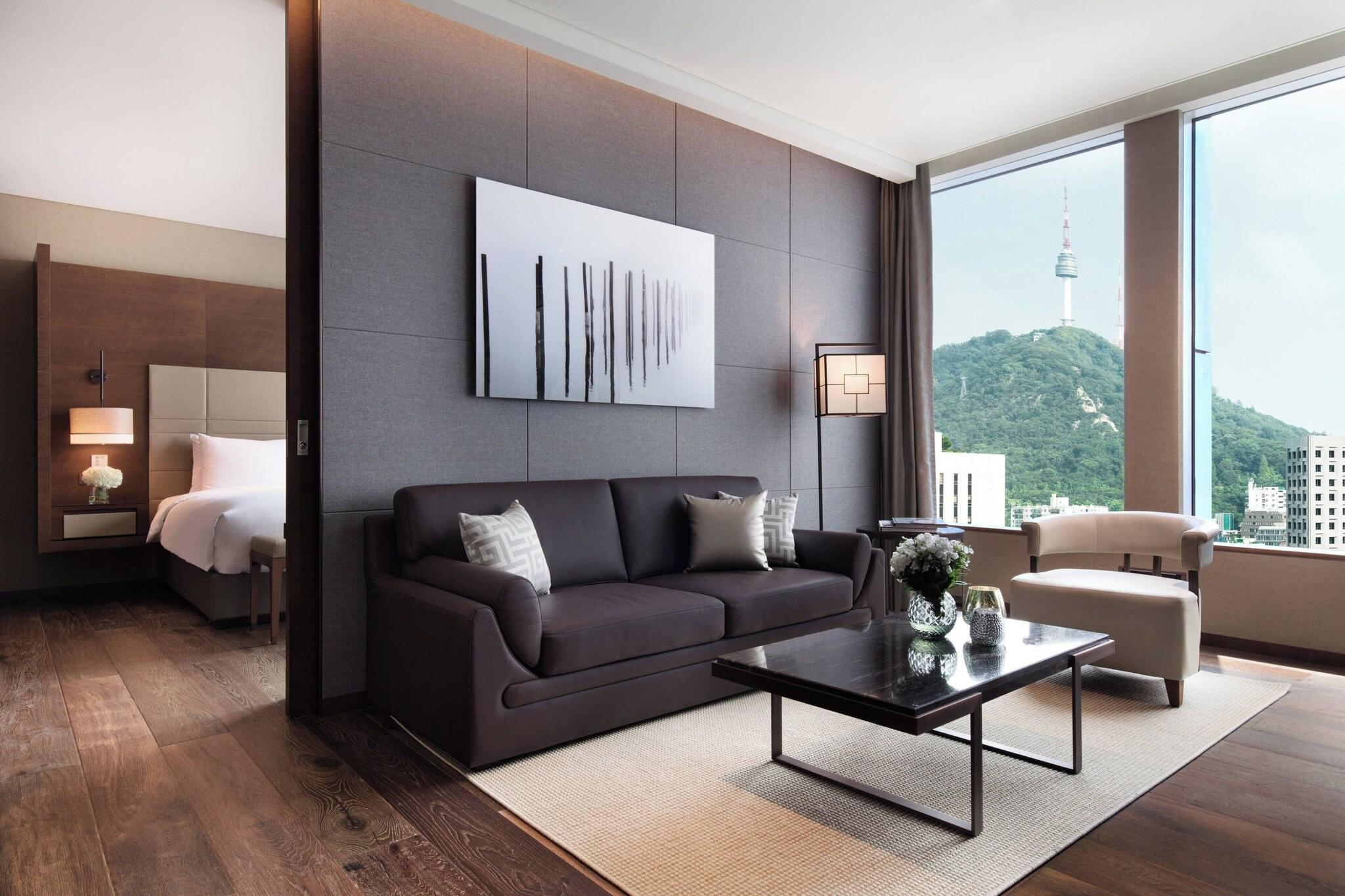 Suite King Bed Non Smoking