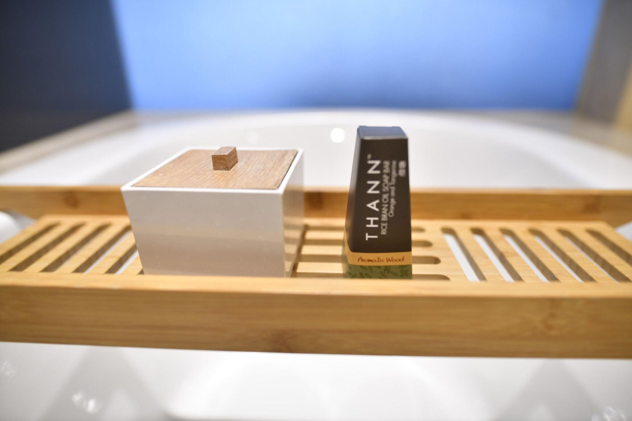 Twin Smoking with Views