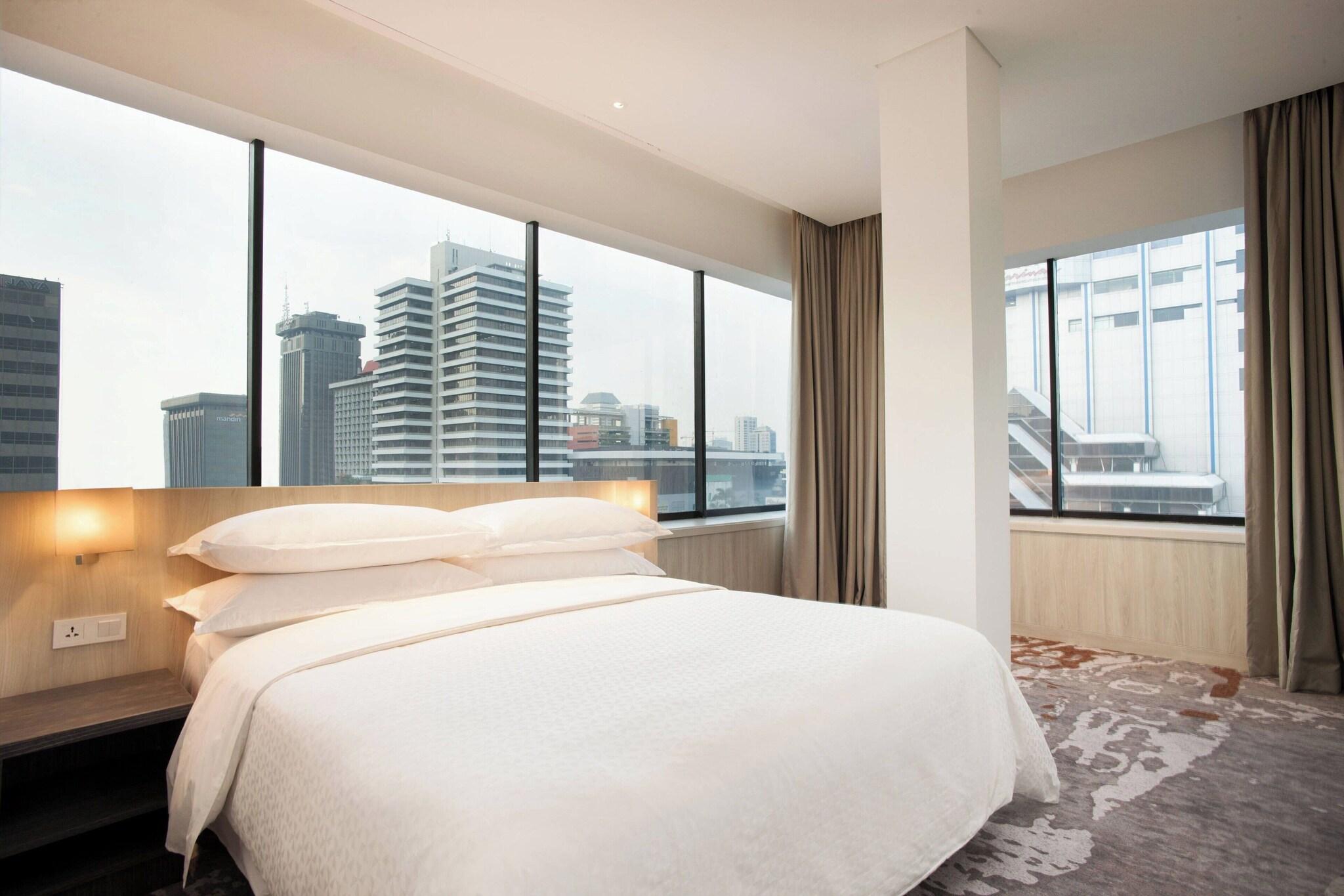 Suite King Bed One Bedroom 