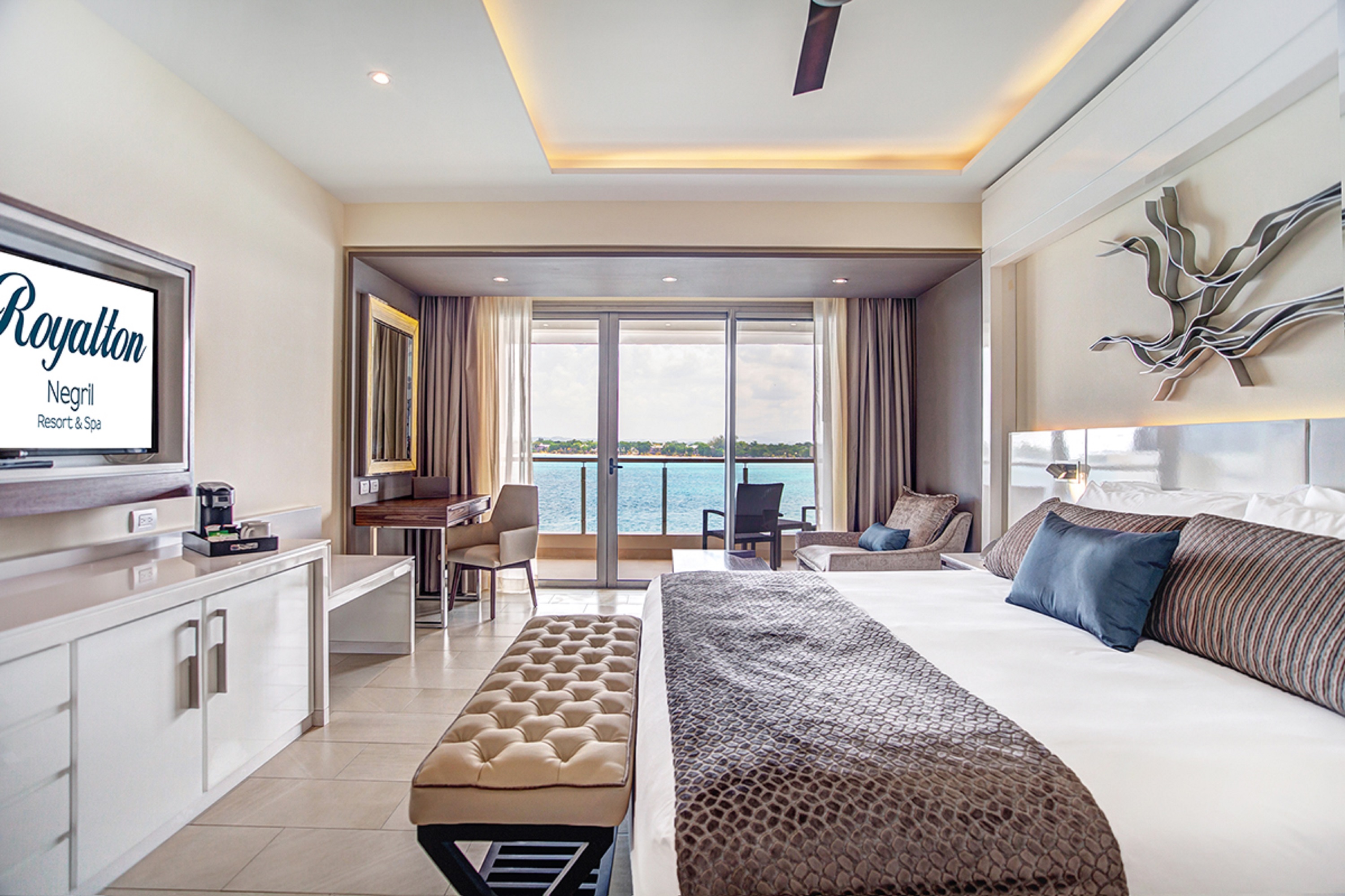 Junior Suite with Views