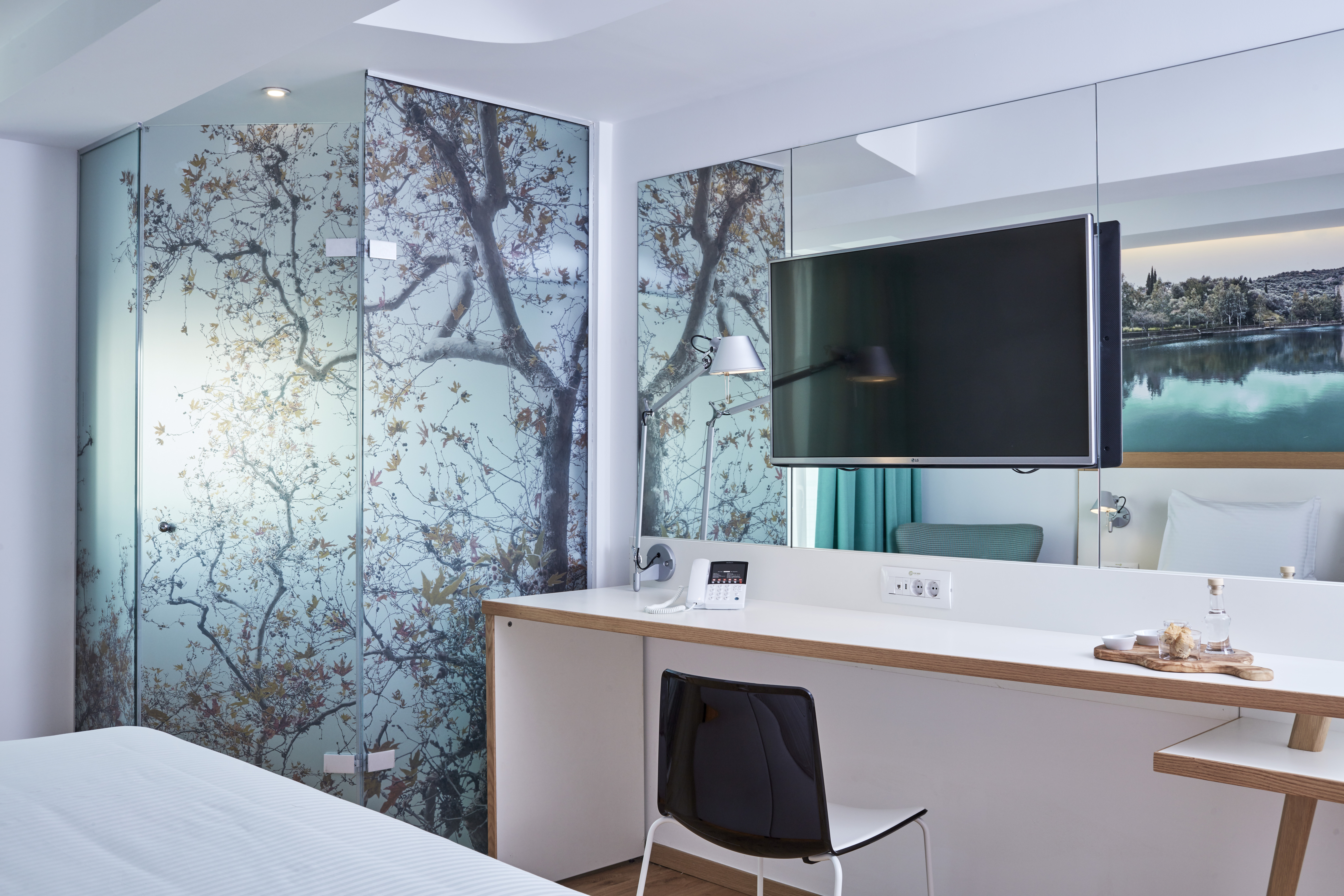 Double Single Executive