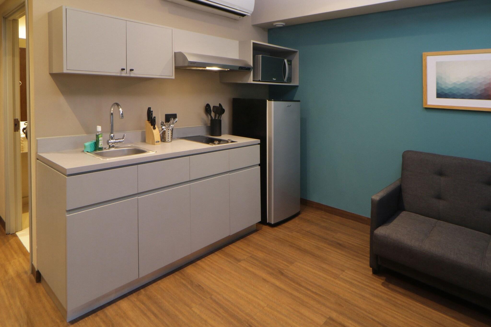 Suite Queen Size Bed