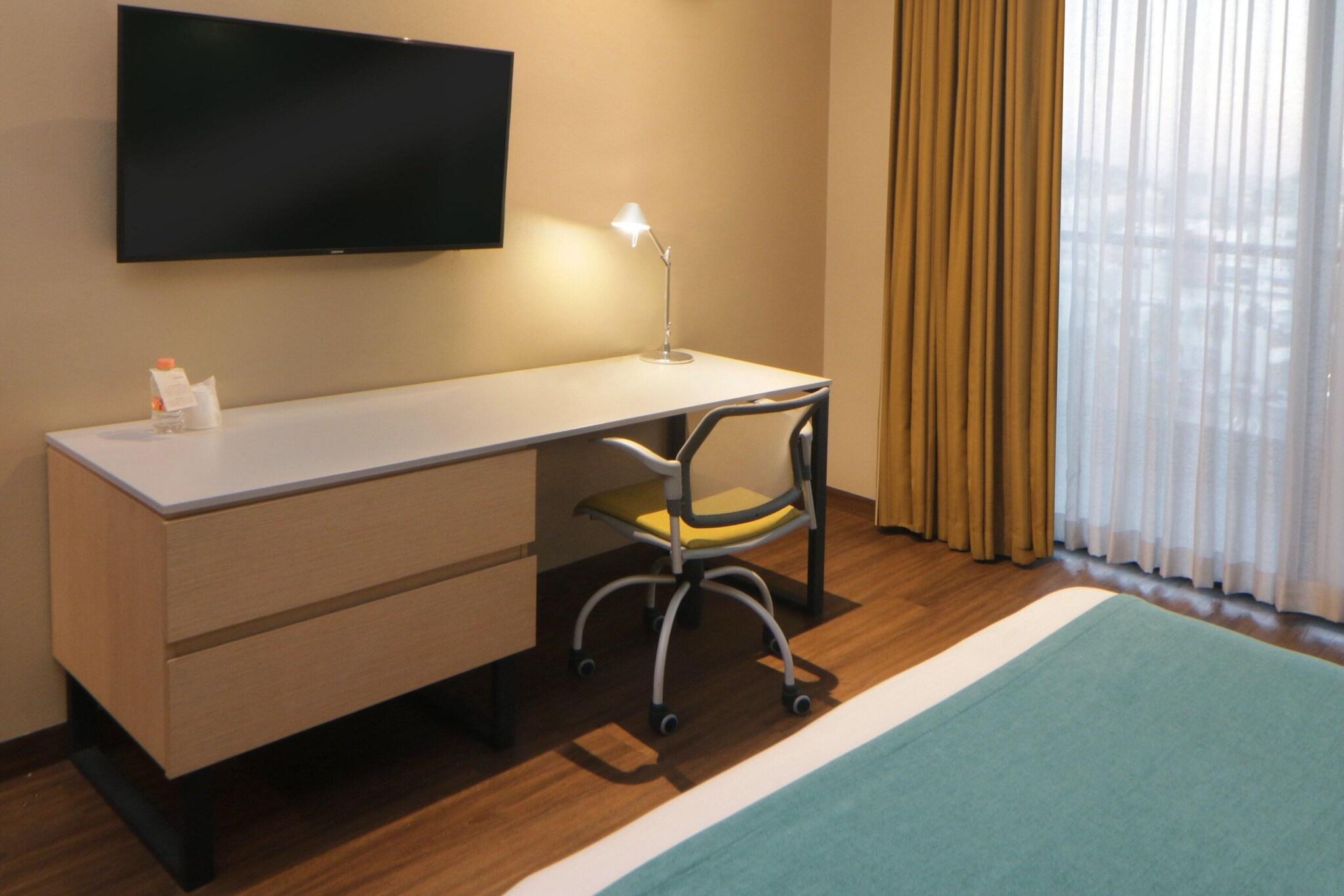 Double Queen Size Bed