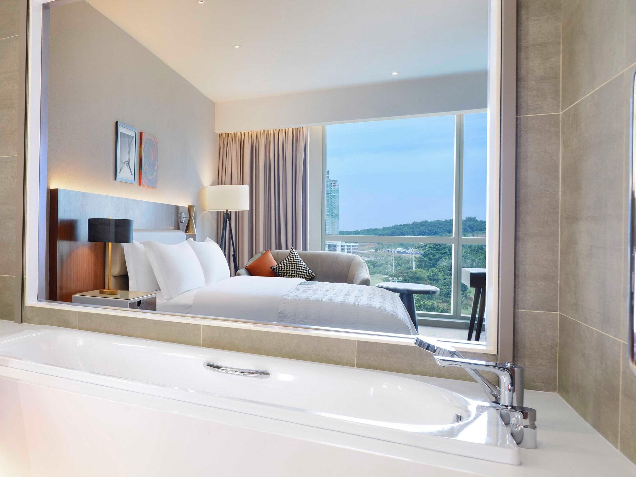 Double Guest Room King Bed