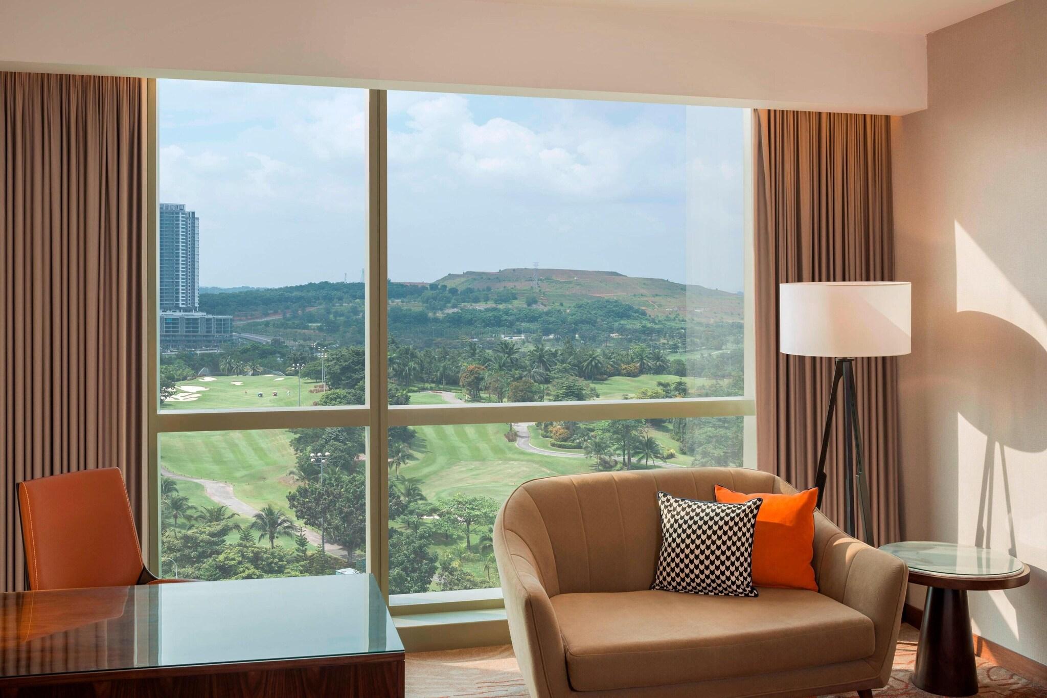 Double Guest Room King Bed