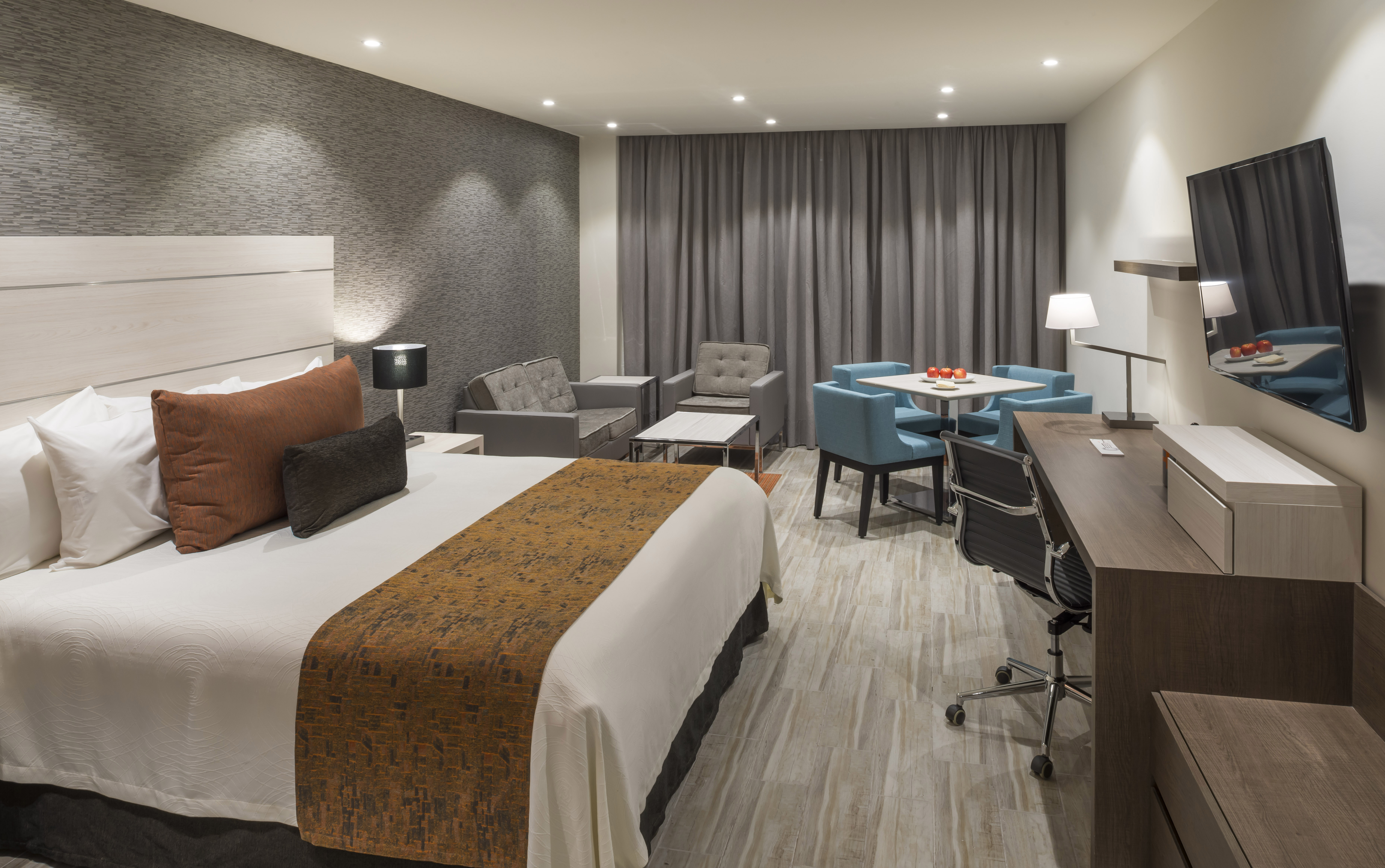 Double Executive King Bed