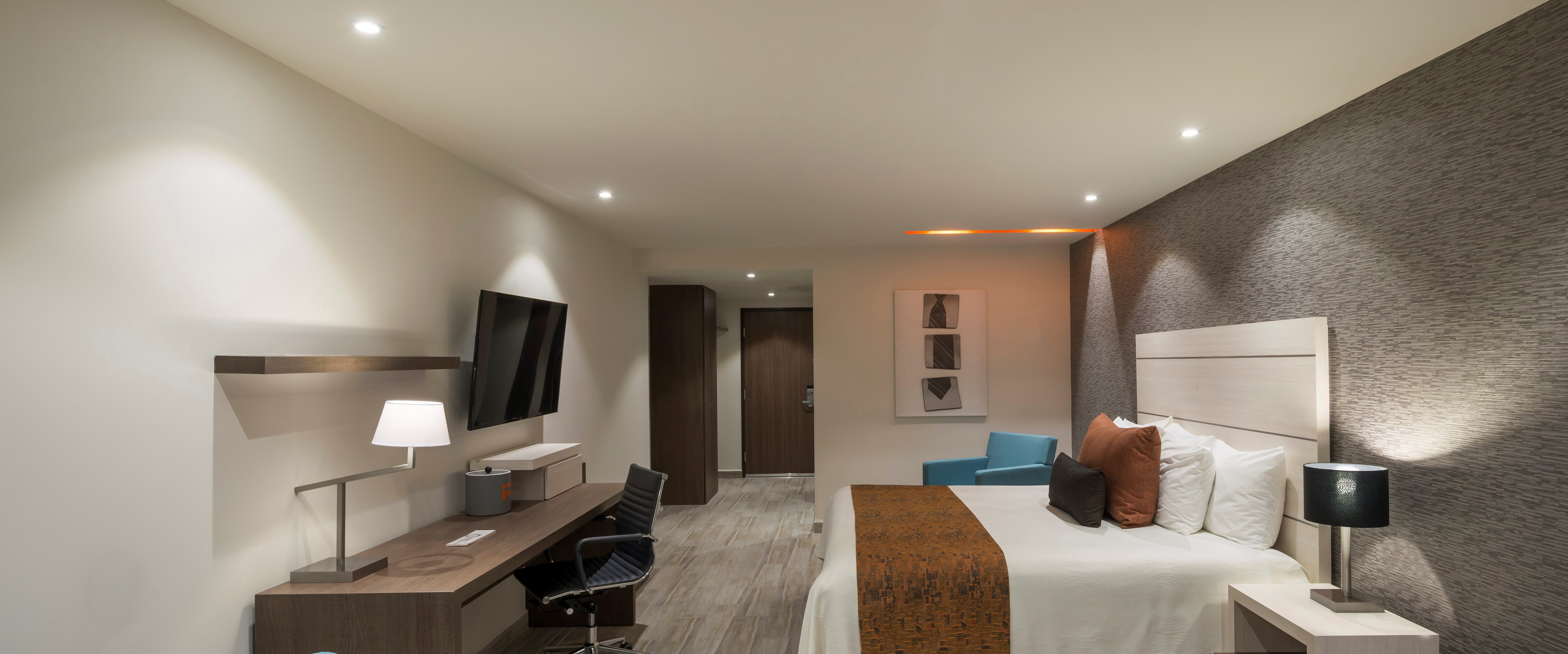 Double Deluxe King Bed