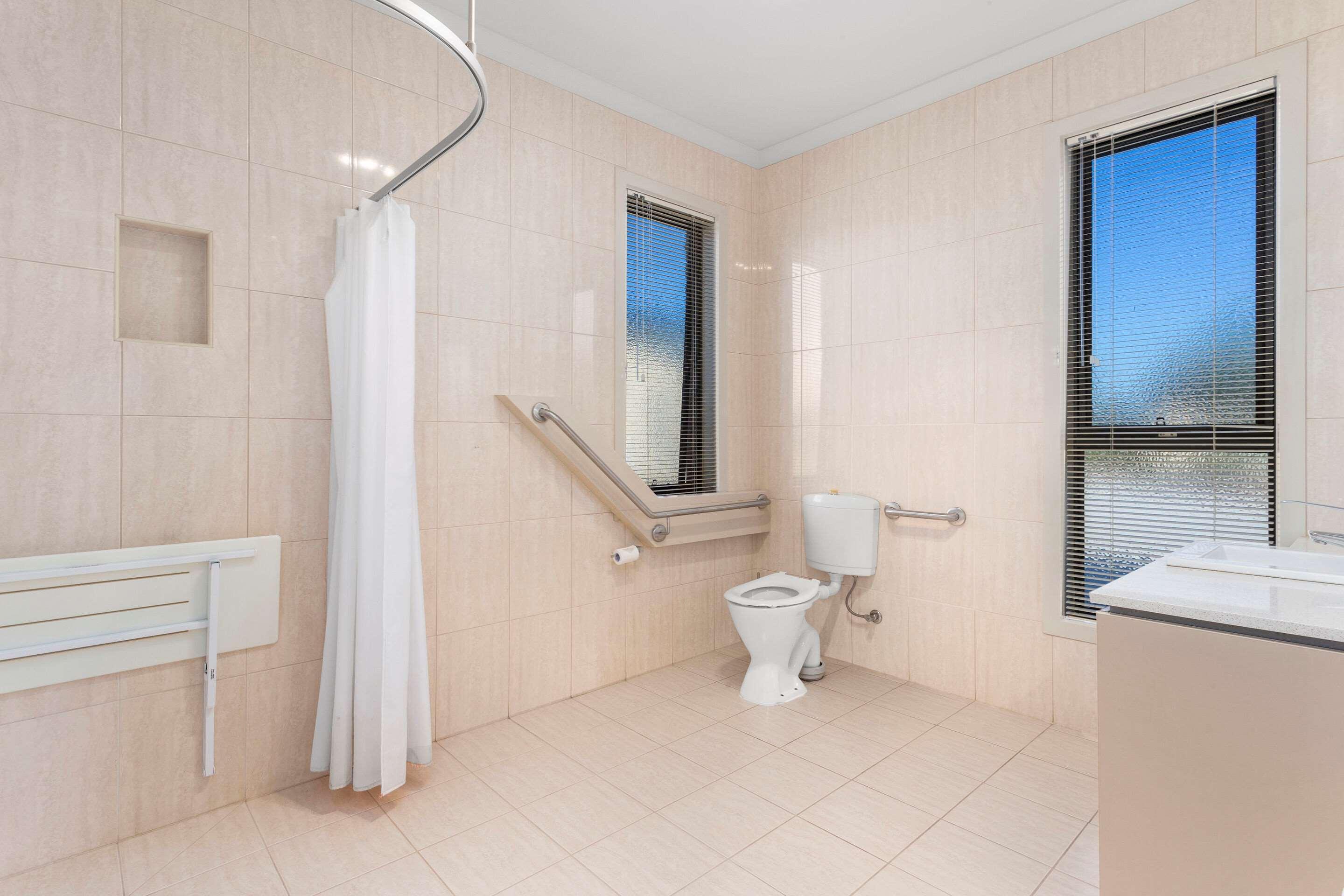 Suite Accessible-queen Size Bed