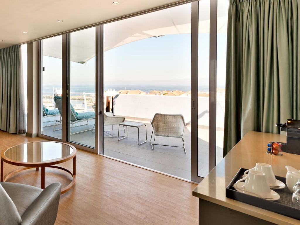 Studio One Bedroom with Kitchenette