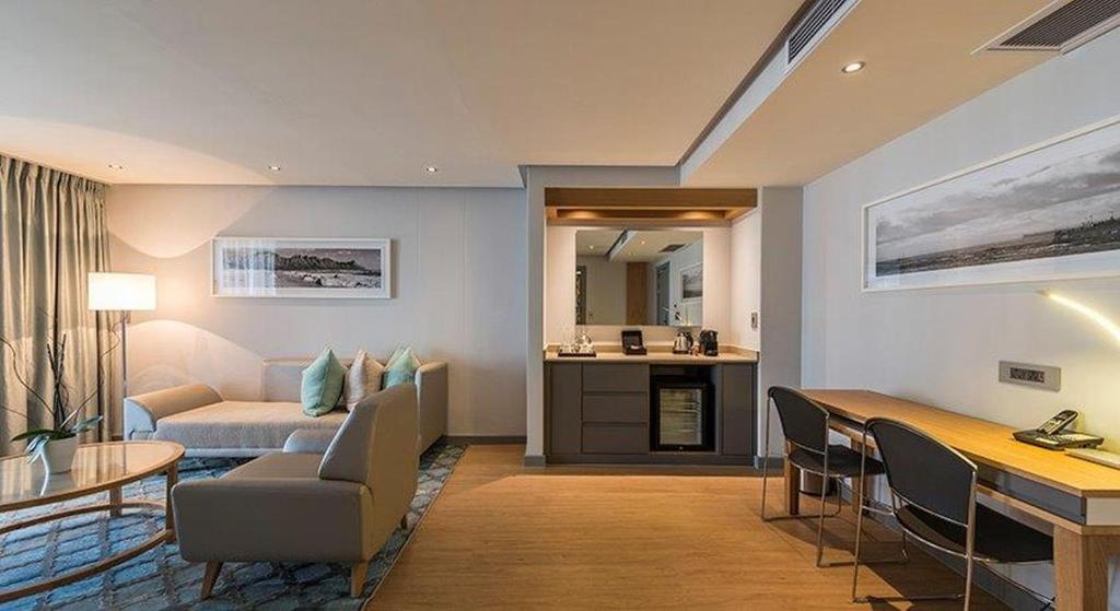 Studio One Bedroom with Kitchenette