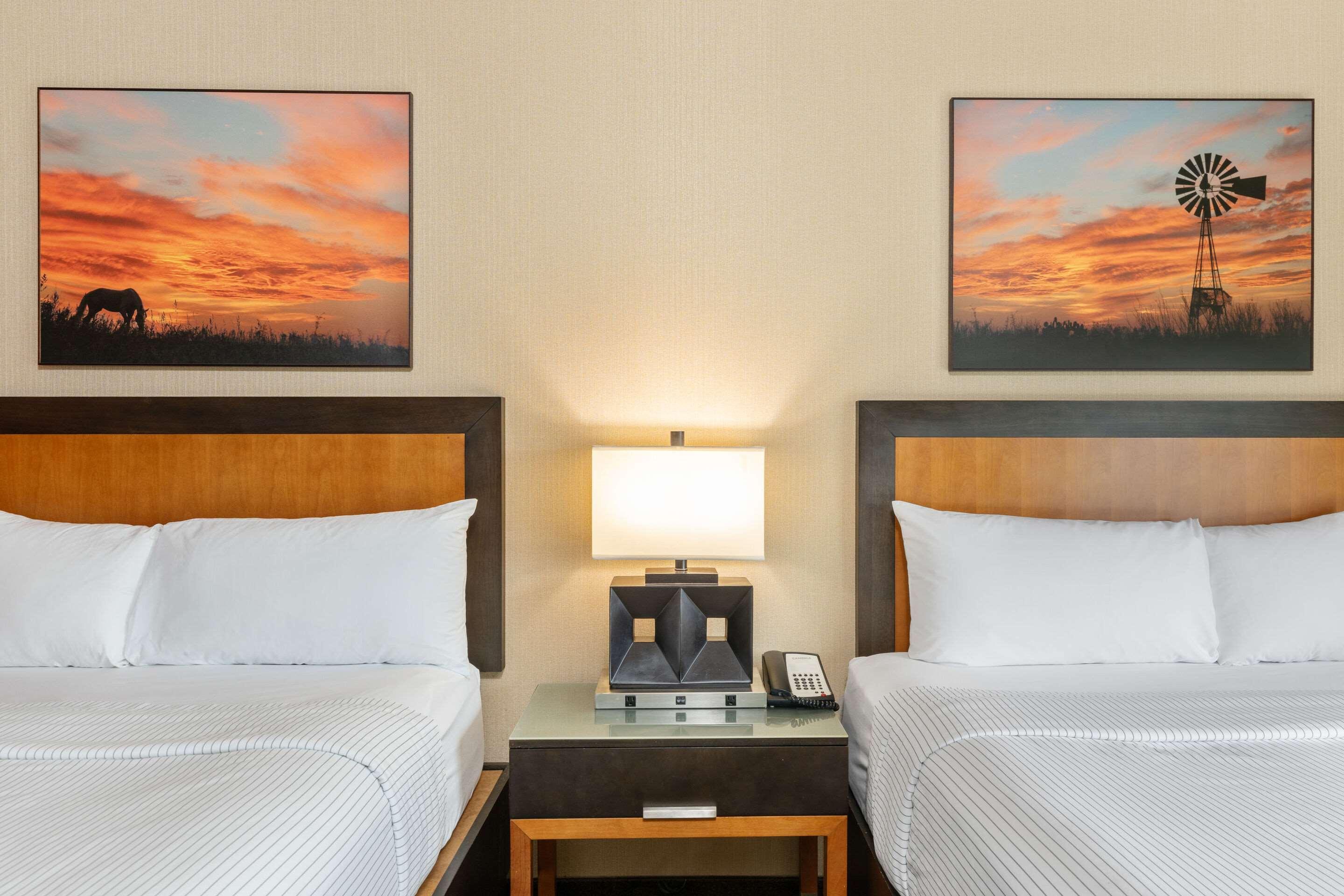 Suite Two Queen Beds Non Smoking