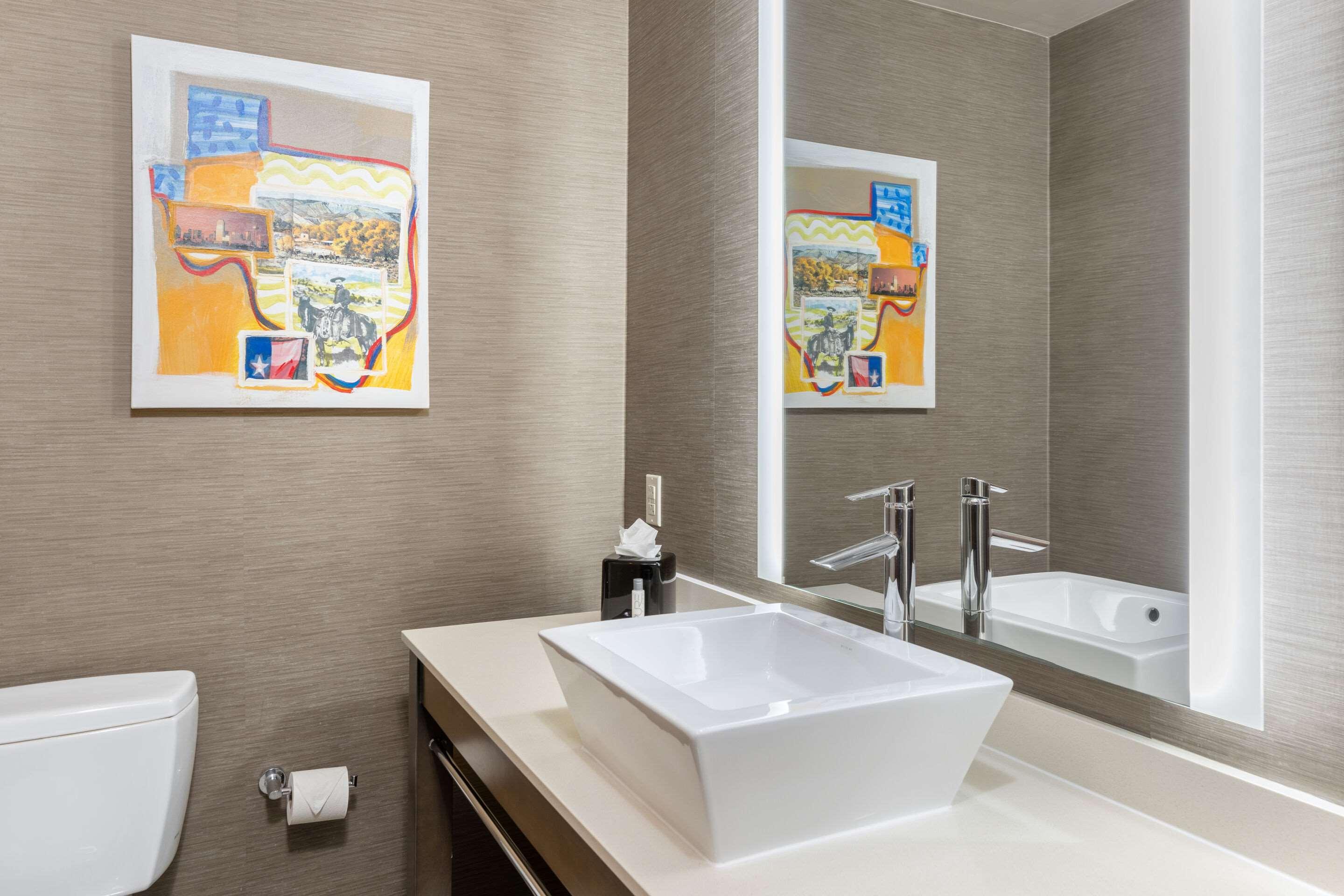 Suite Two Queen Beds Non Smoking