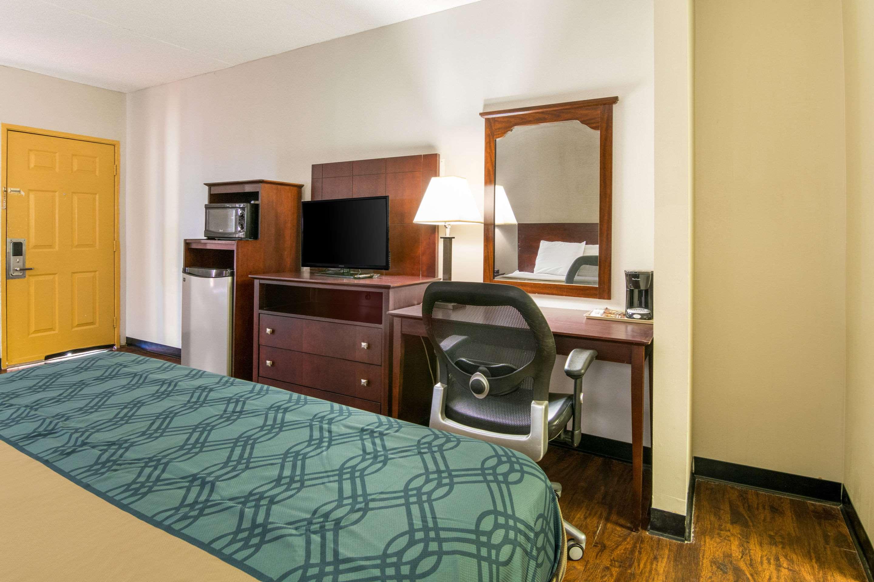 Double King Bed Non Smoking