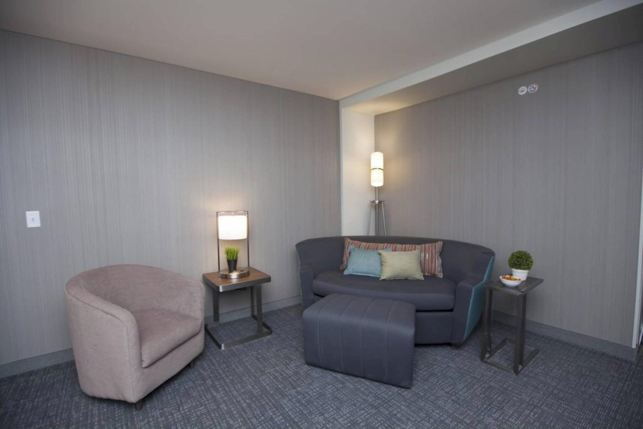 Suite Two Queen Beds