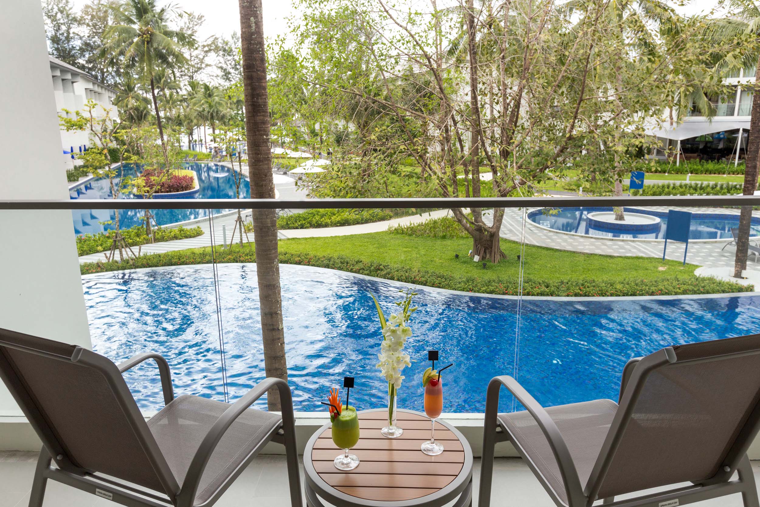 Double or Twin Deluxe Pool View