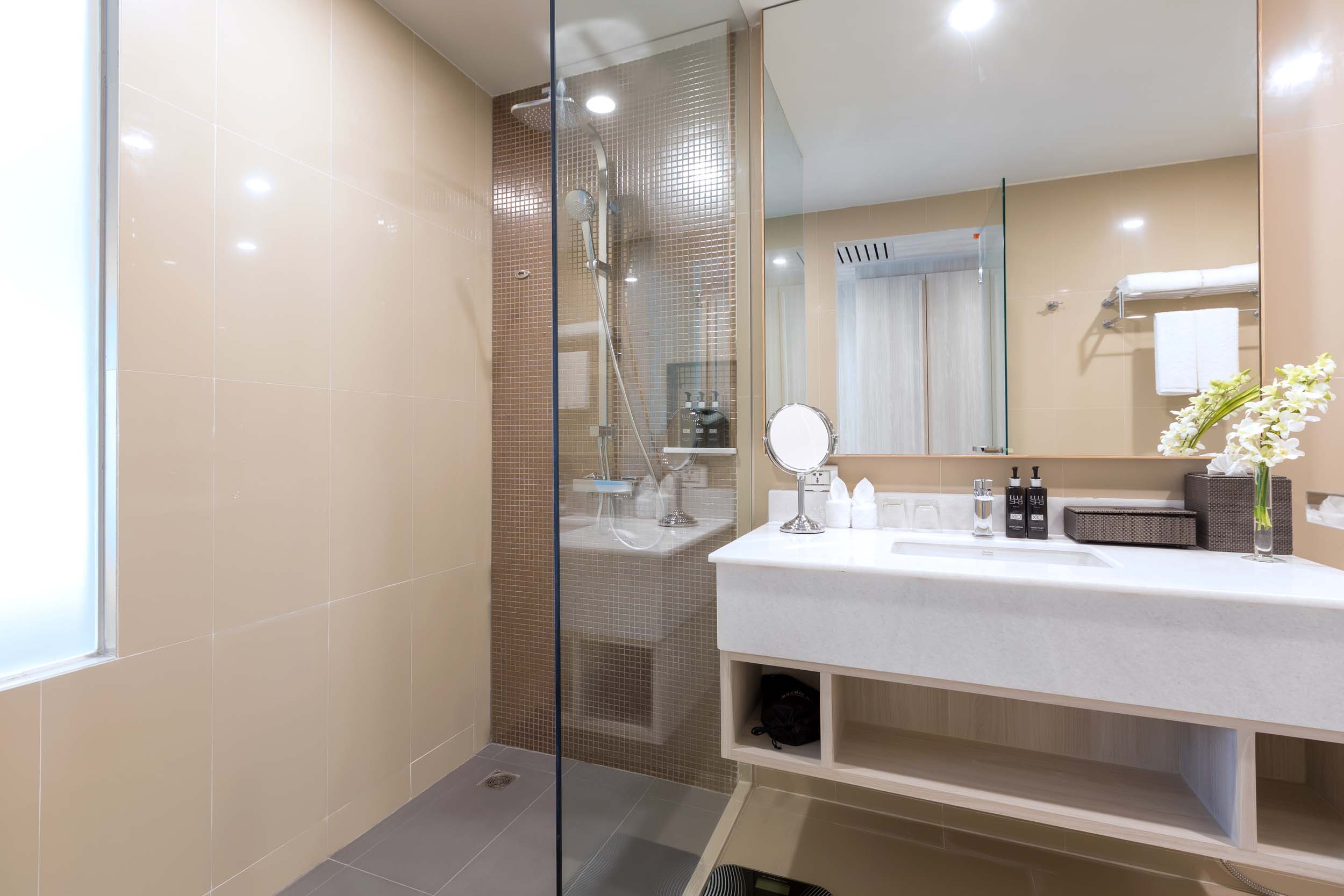 Double or Twin Deluxe Pool View