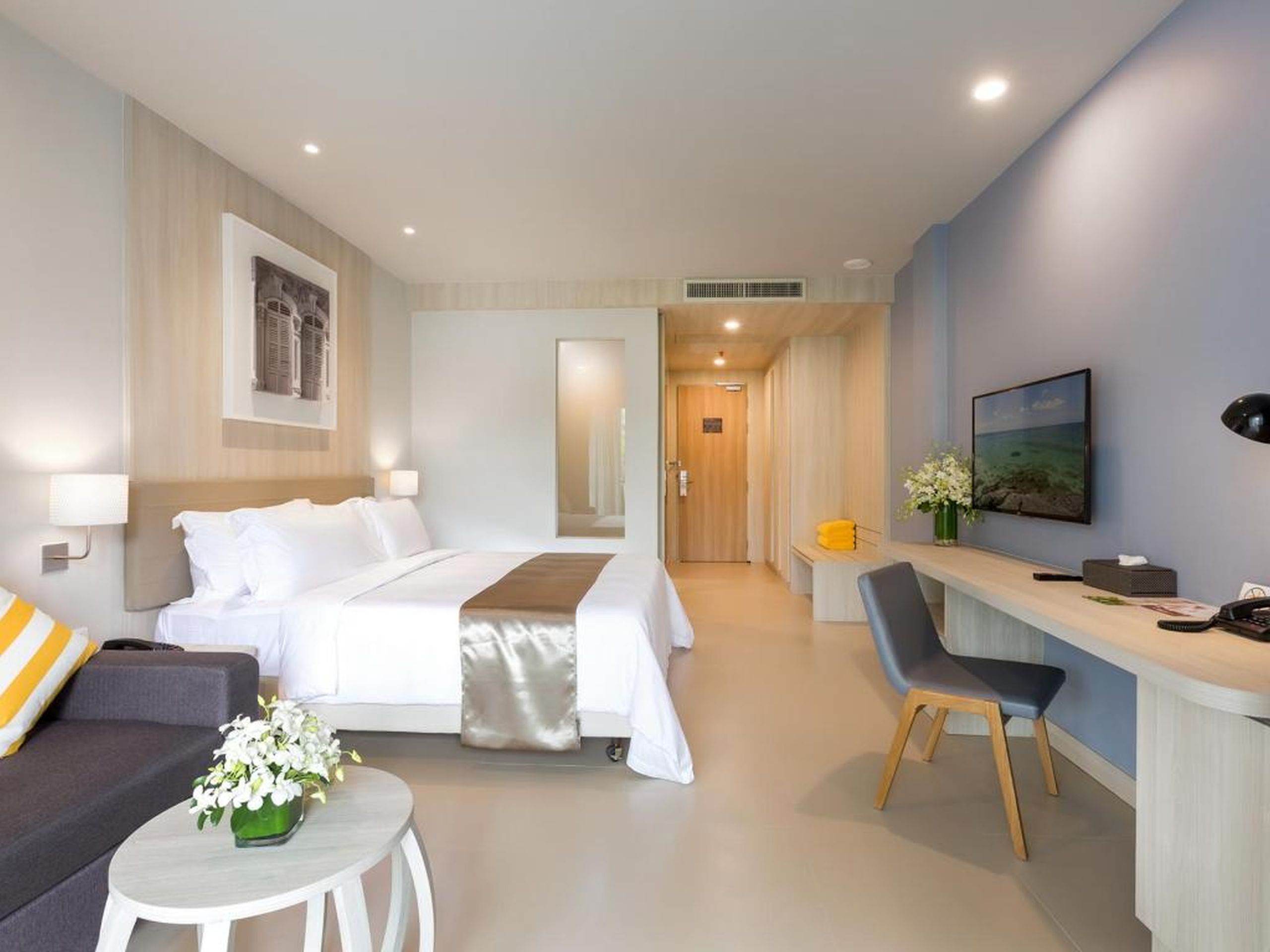 Double Deluxe Pool View