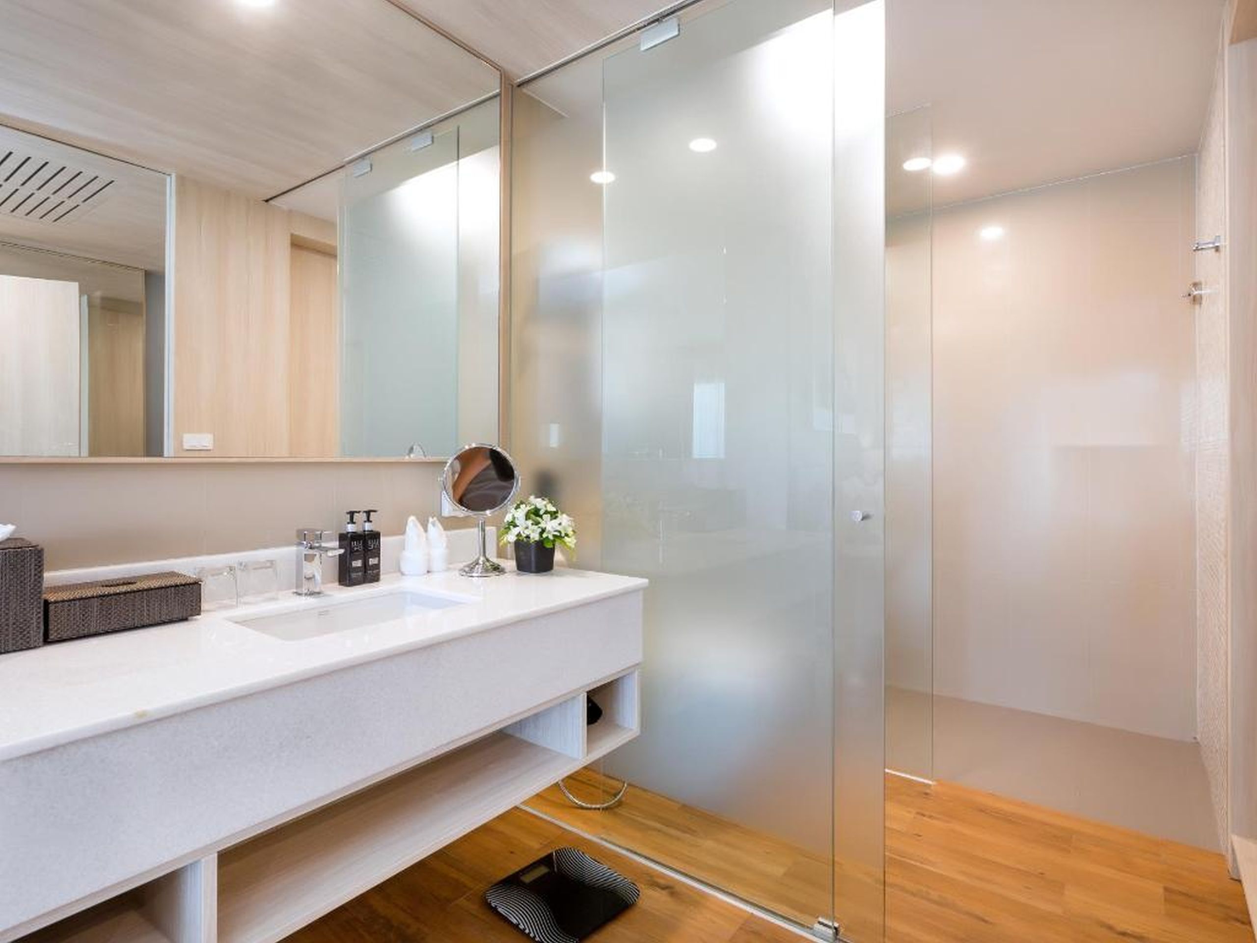 Double or Twin Deluxe Beach Front