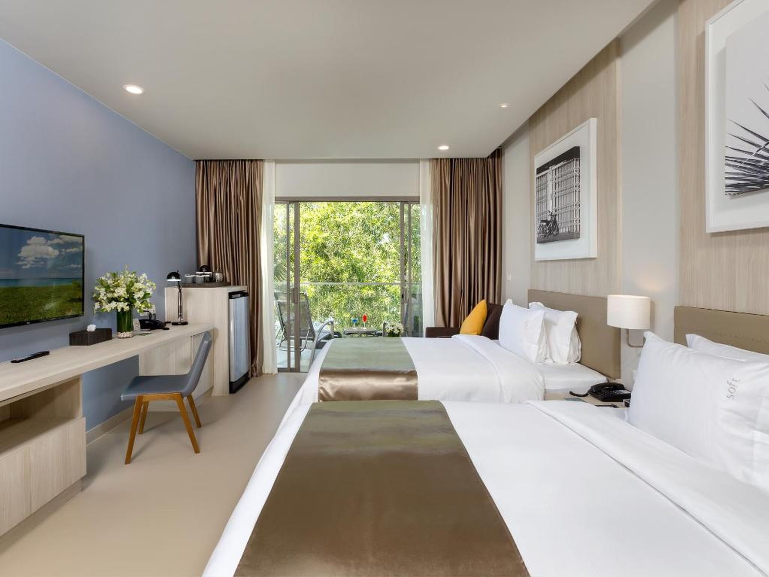 Double or Twin Deluxe