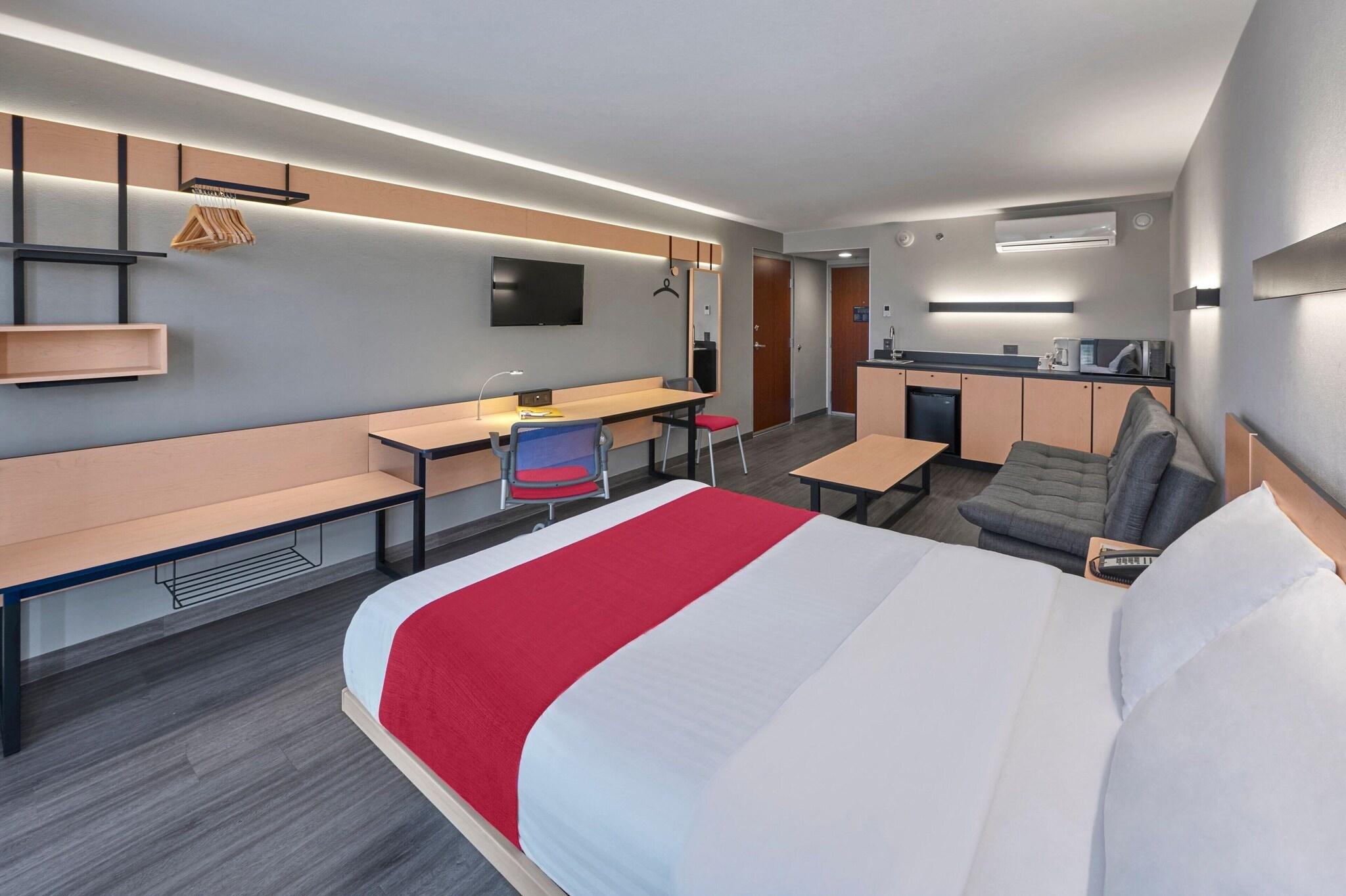 Double Superior Queen Bed