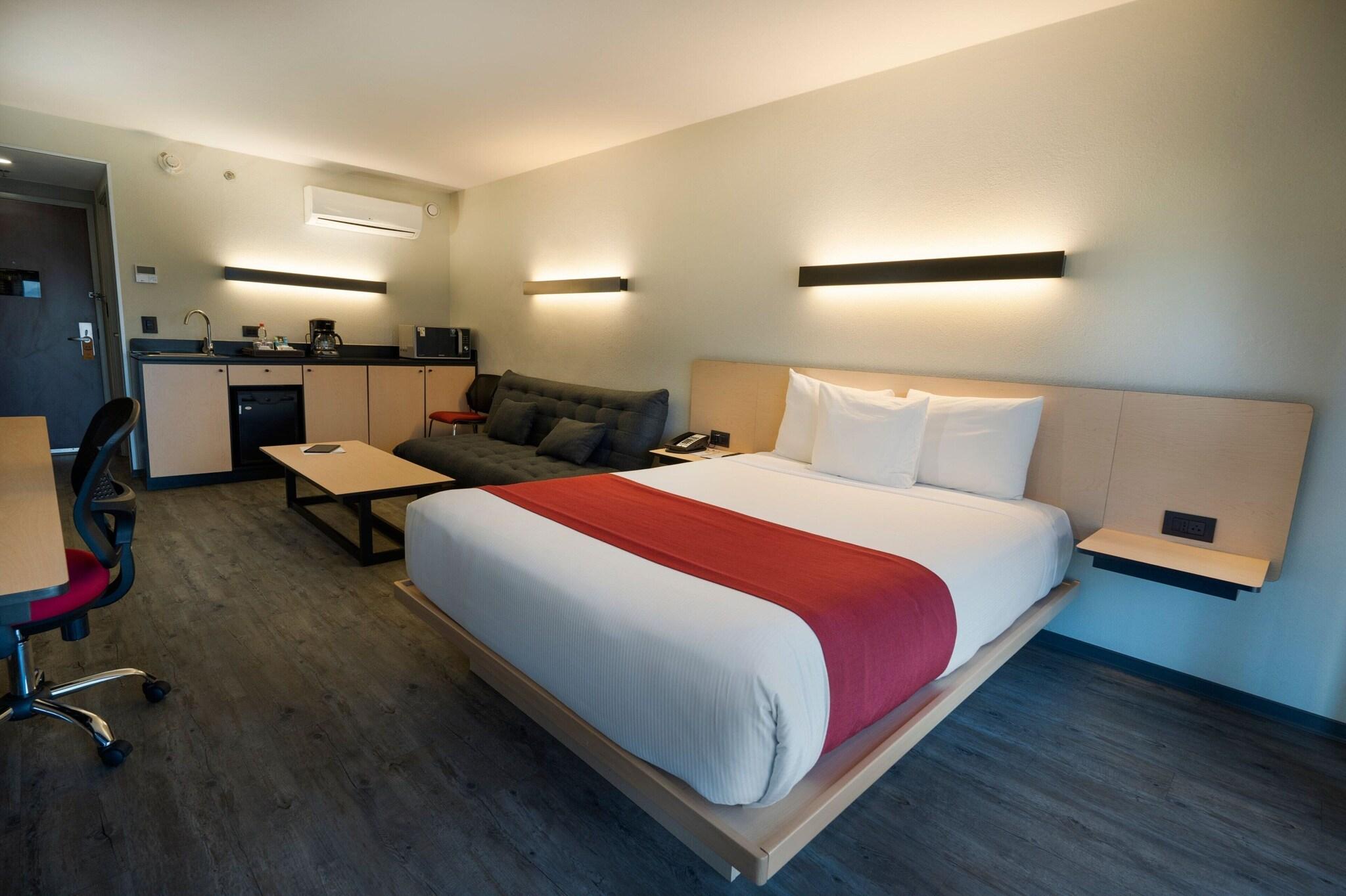 Double Superior Queen Bed