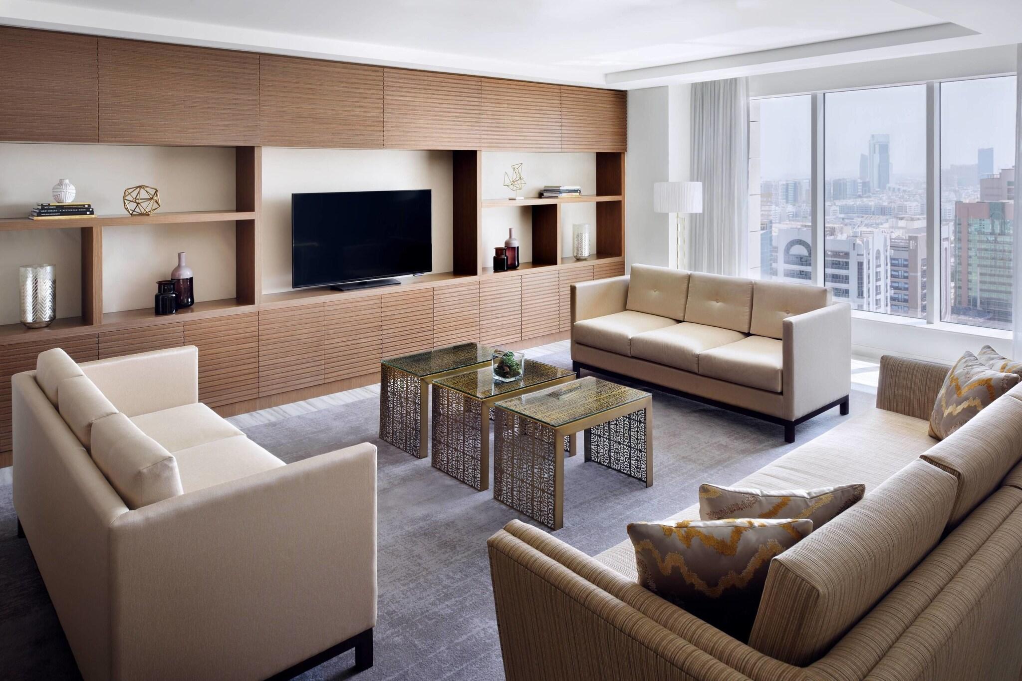 Suite King Bed Smoking