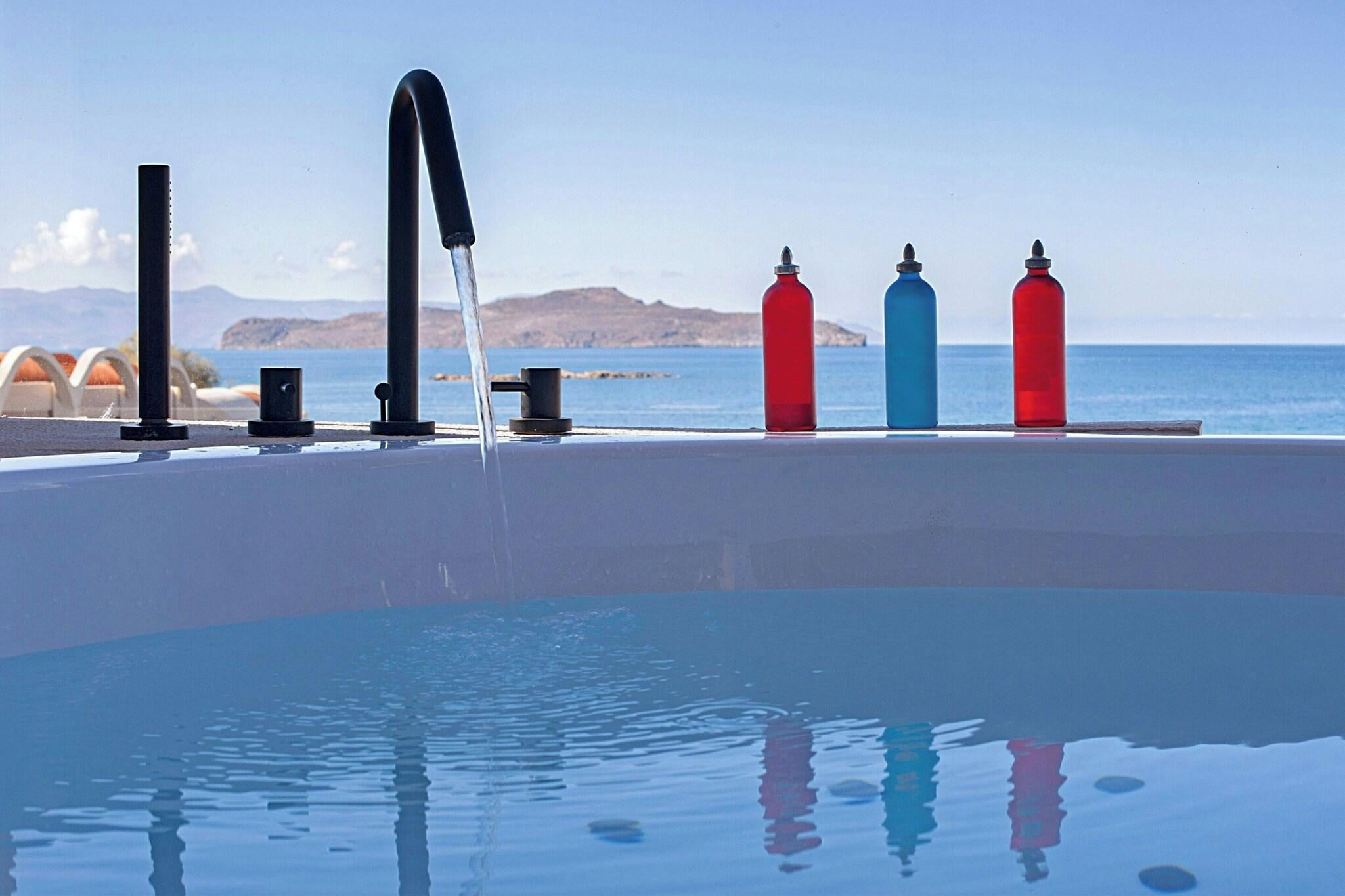 Suite with Jacuzzi with Views