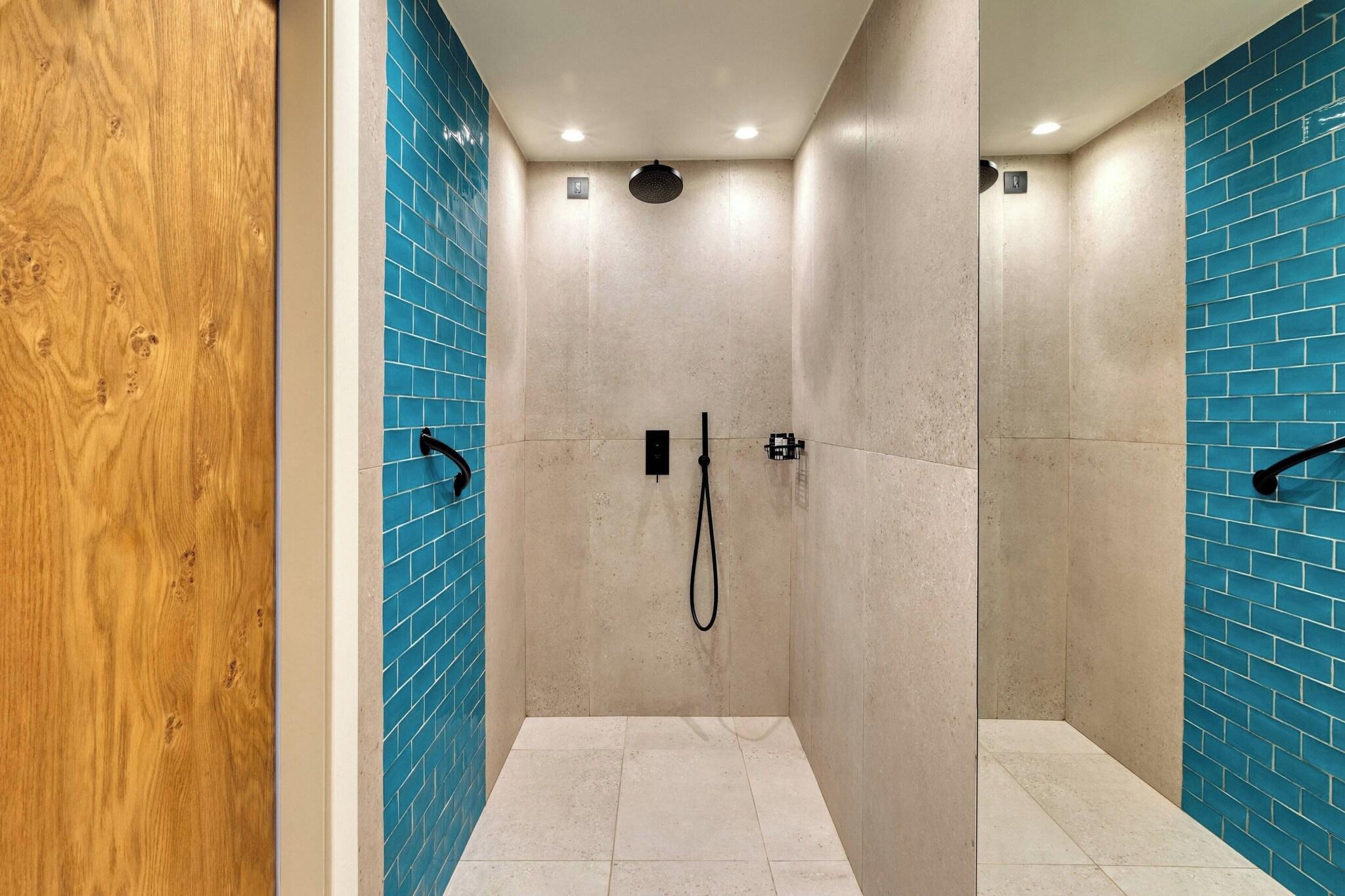 Suite with Jacuzzi with Views