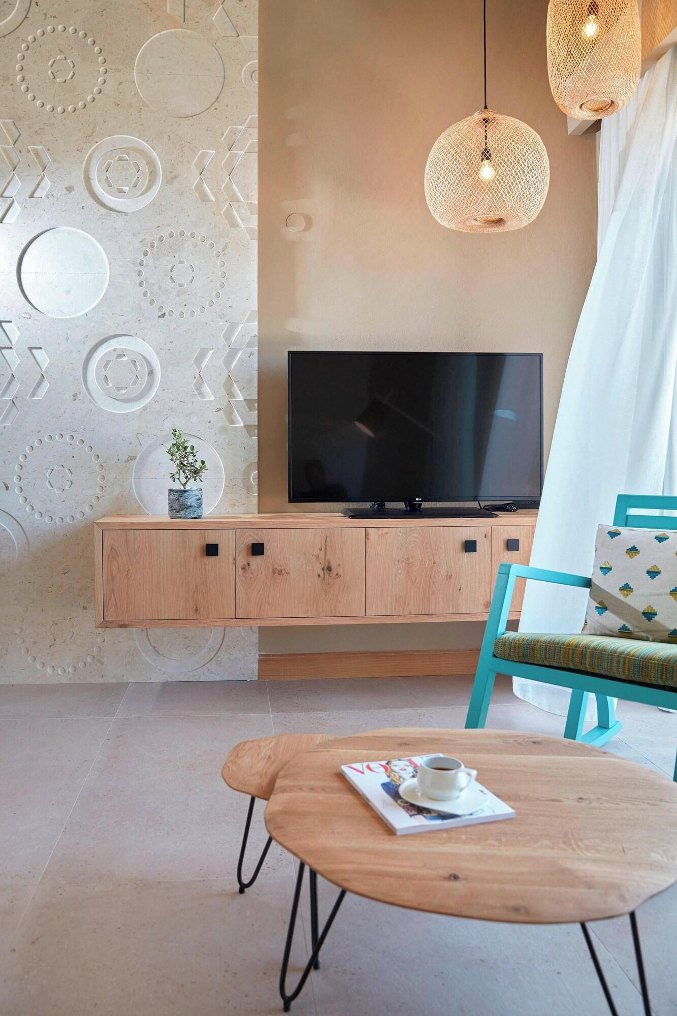 Suite with Jacuzzi with Views