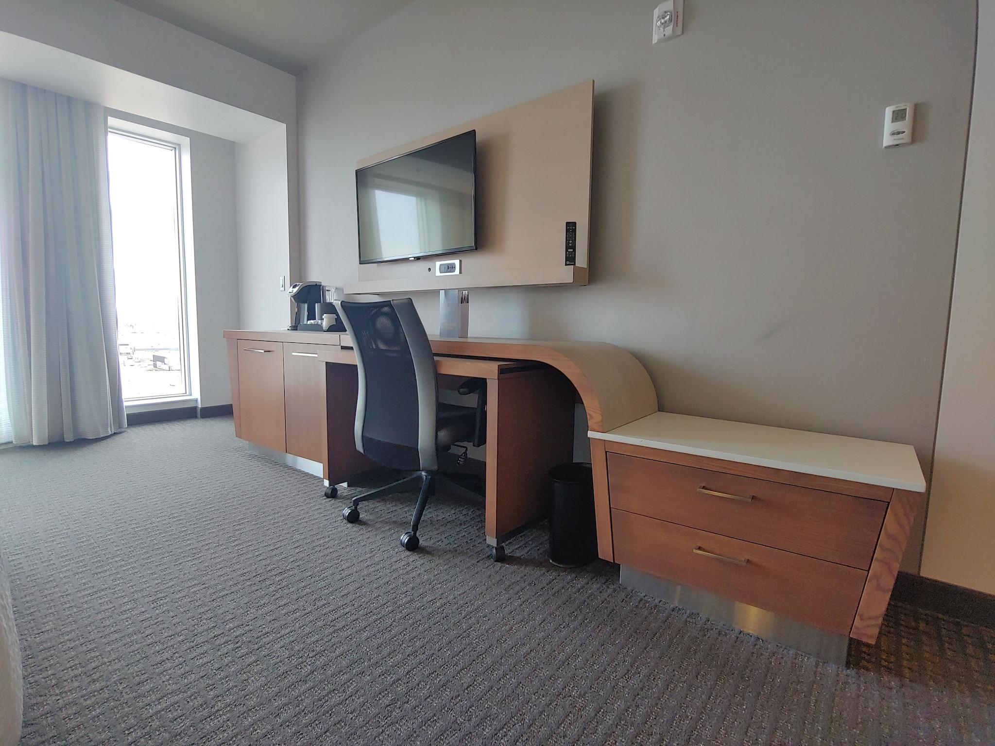 Double King Bed Non Smoking