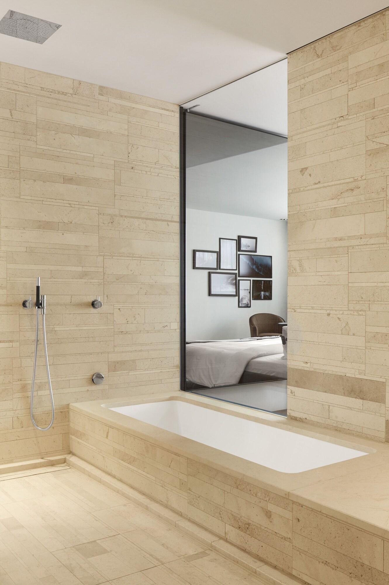 Junior Suite King Bed One Bedroom 