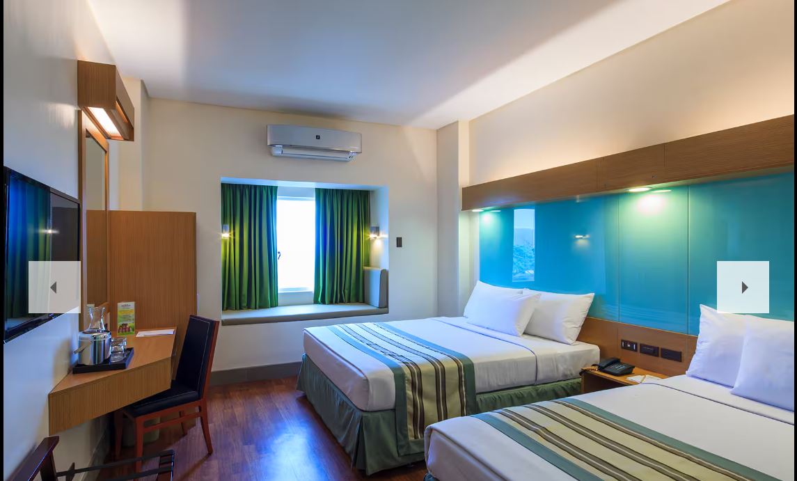 Quadruple Two Queen Beds