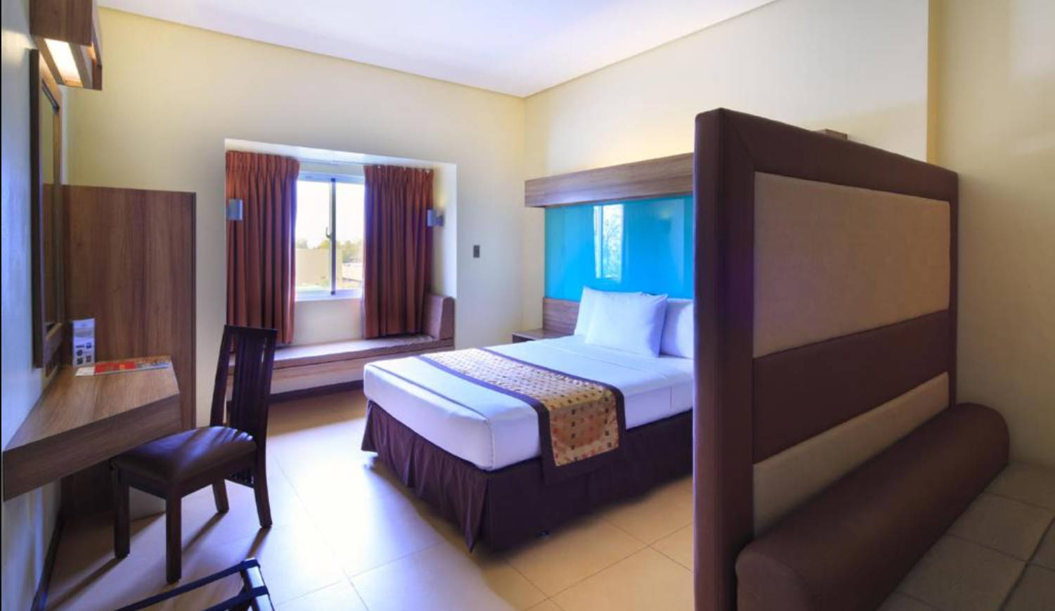 Suite Queen Size Bed