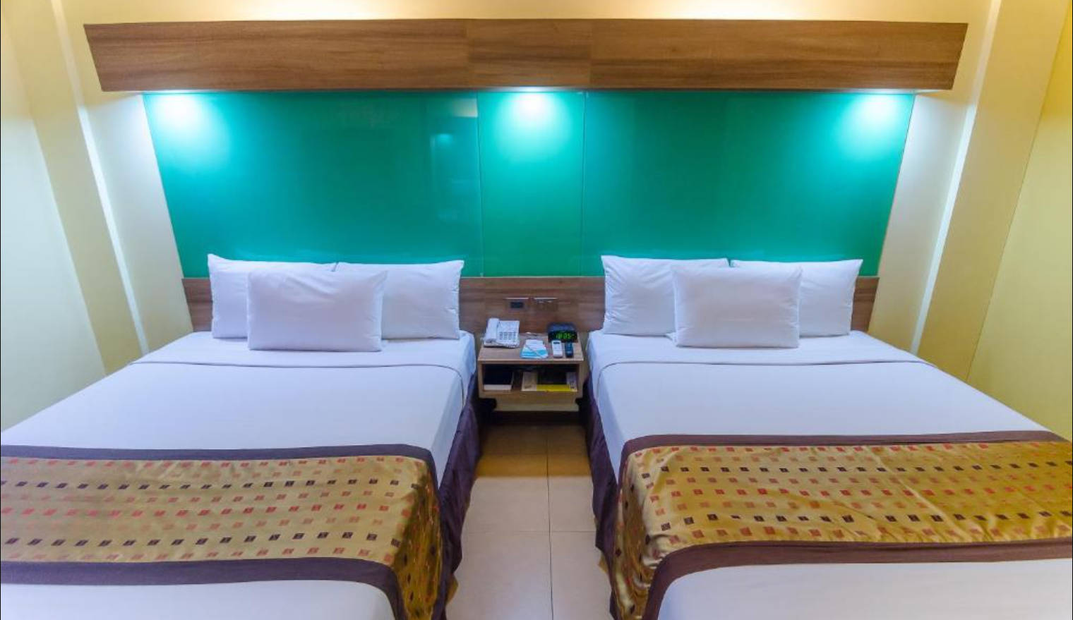 Quadruple Two Queen Beds