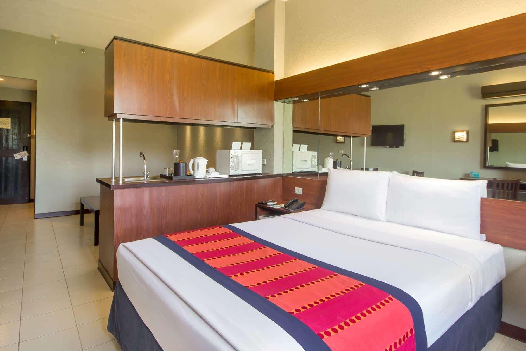 Double Queen Size Bed